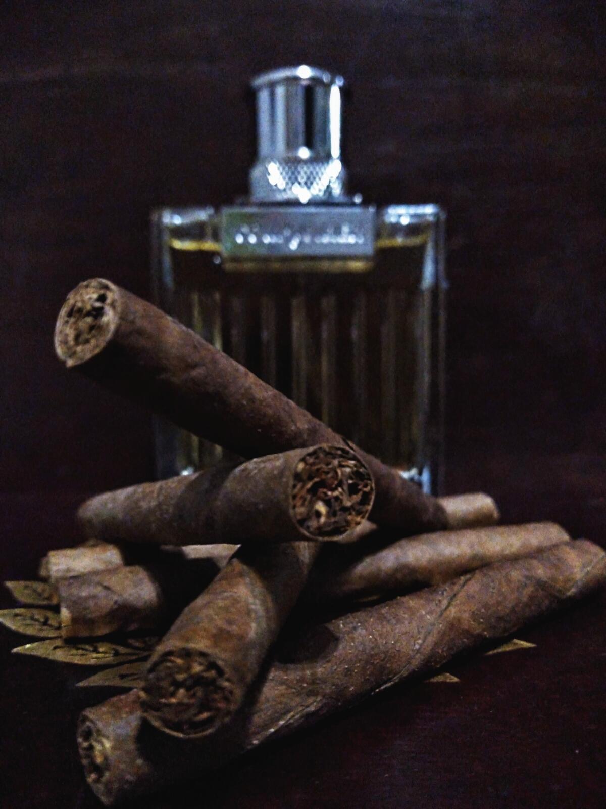 تصویر عطر کوروازیه له ادیسیون امپریال کوروازیه کونیَک