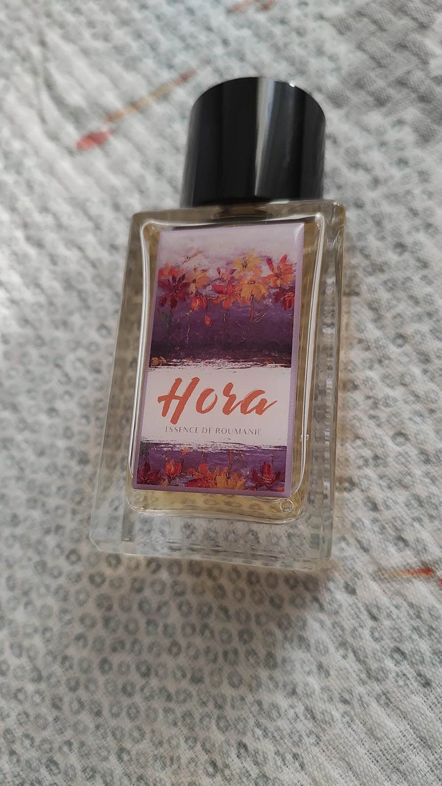 تصویر عطر هُرا اسنس دو رومانی