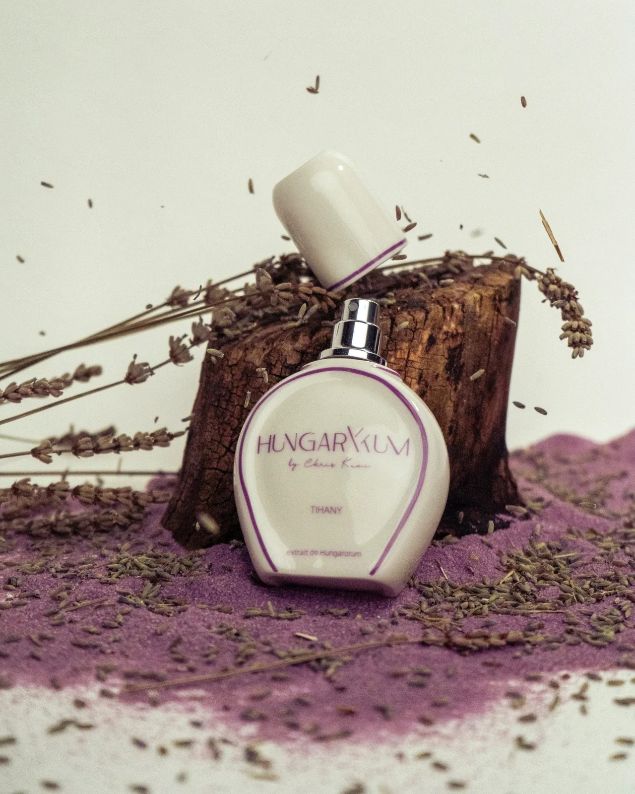 تصویر عطر تیهانی هونگاریکوم