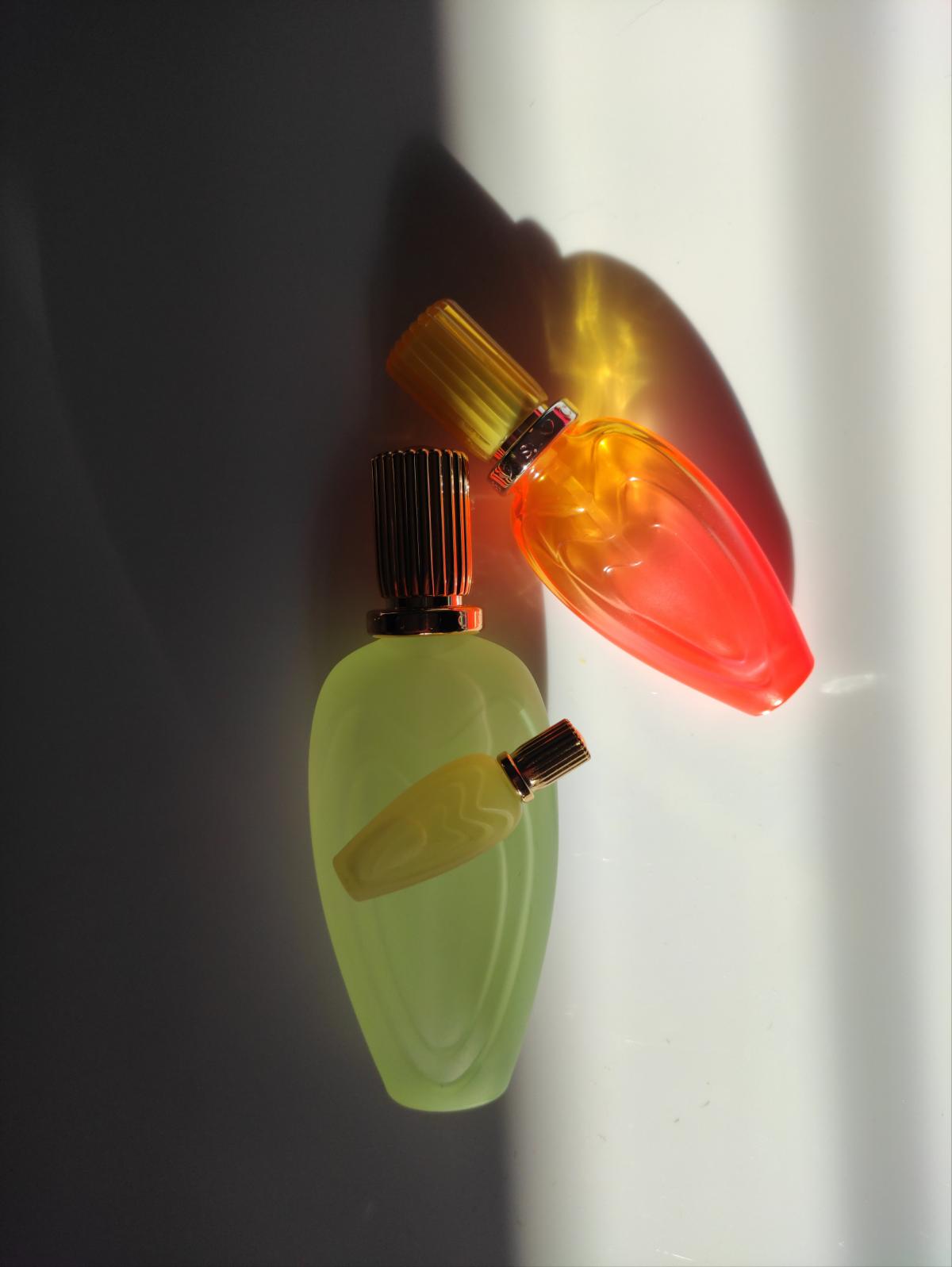 تصویر عطر سانی فروتی اسکادا