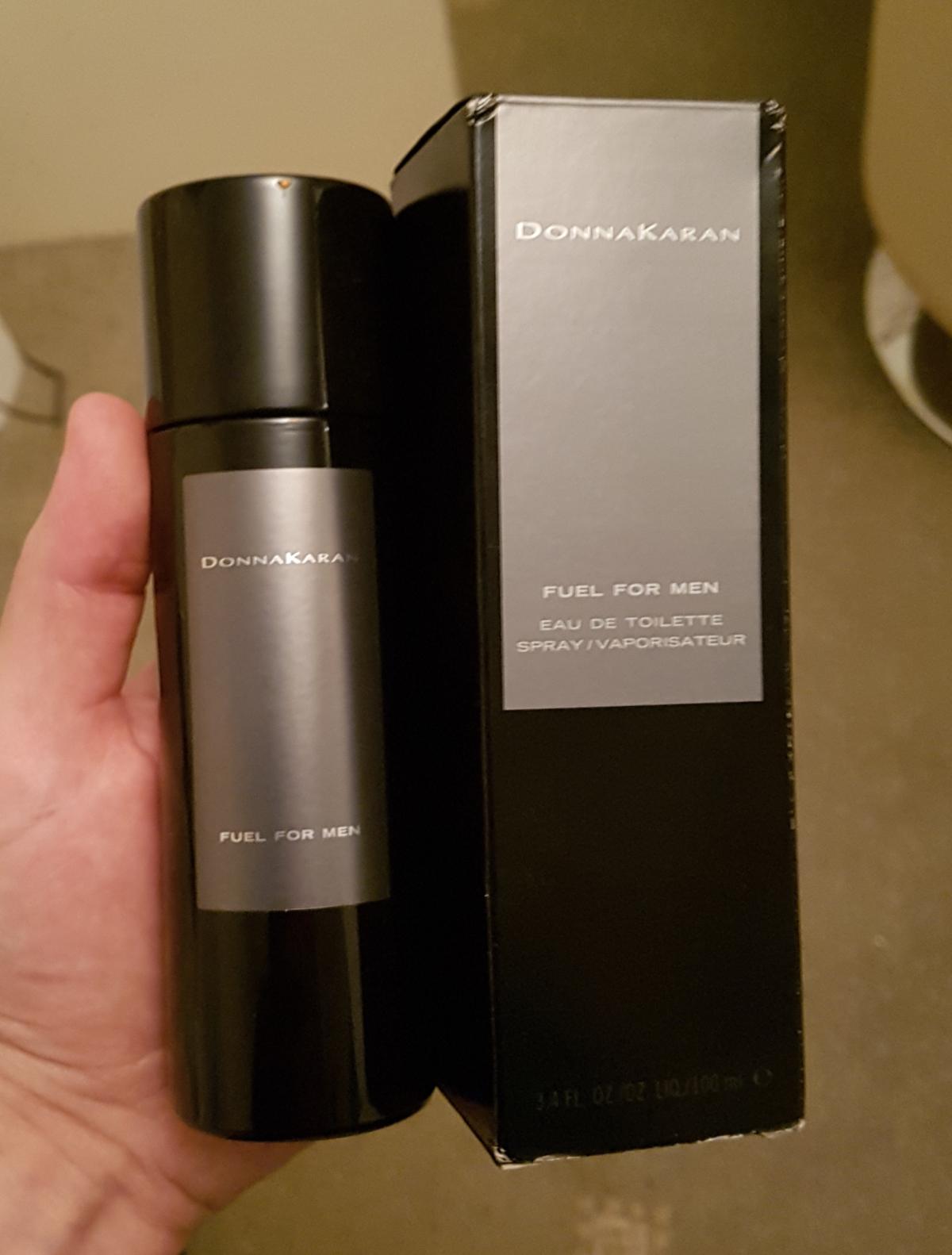 تصویر عطر فیوئل فور من دونا کارن
