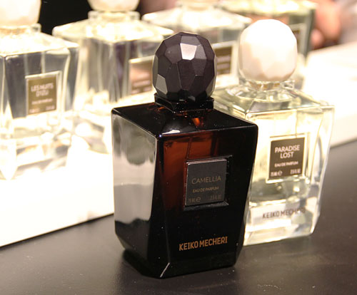 تصویر عطر کامیلیا کیکو میچری