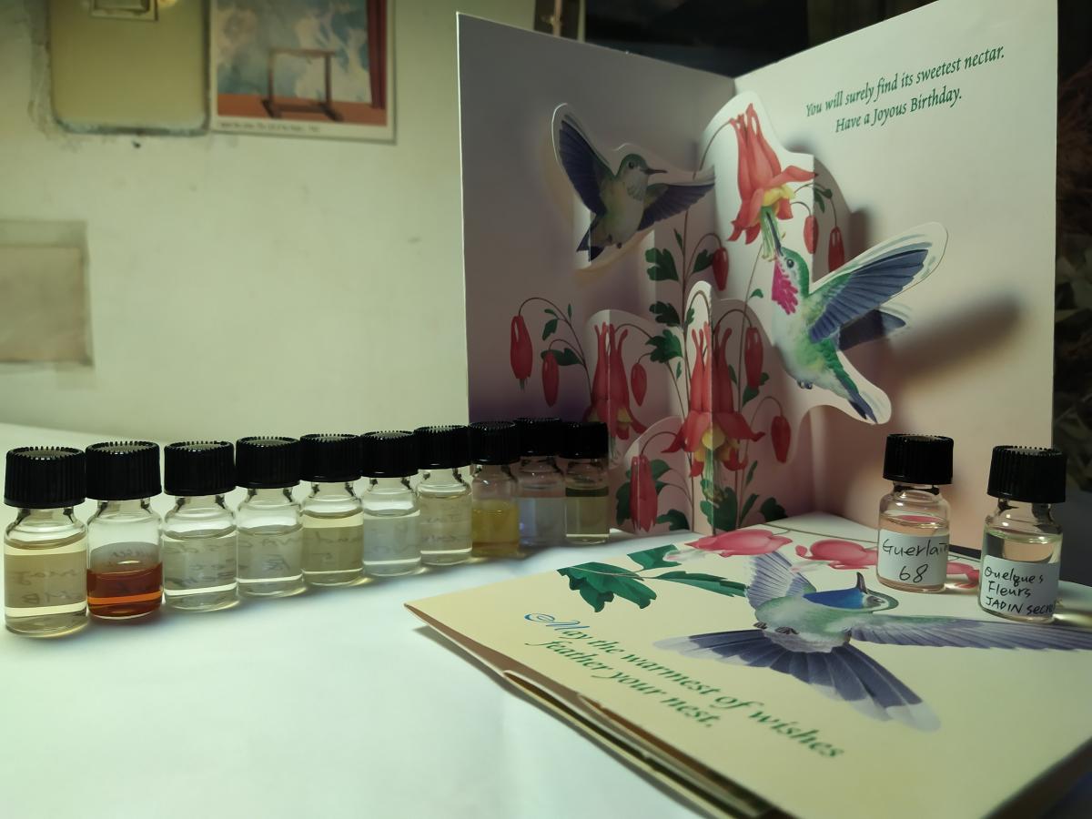 تصویر عطر گرلن له پارفوم دو سواسانت و ویت