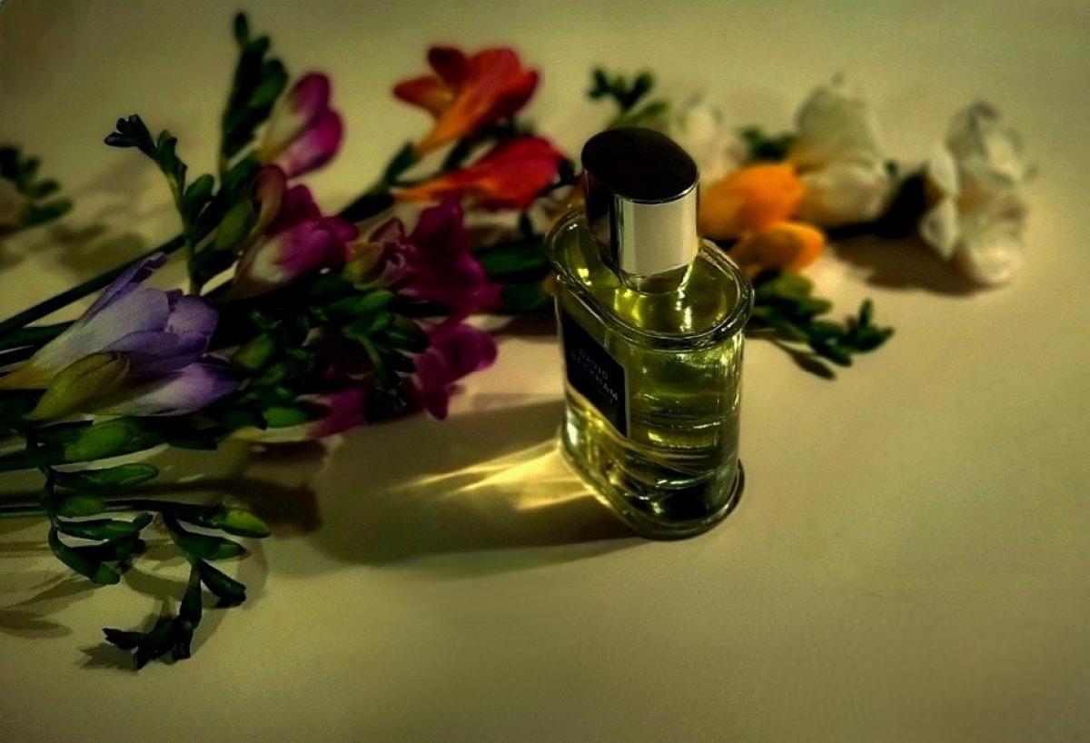 تصویر عطر اینستینکت دیوید بکهام