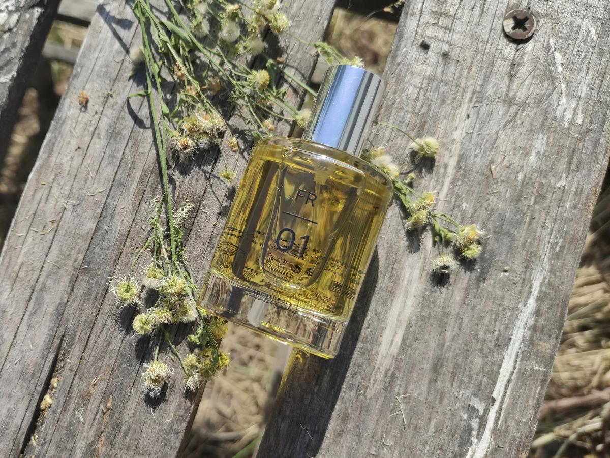 تصویر عطر اف آر صفر یک فیس‌تئوری