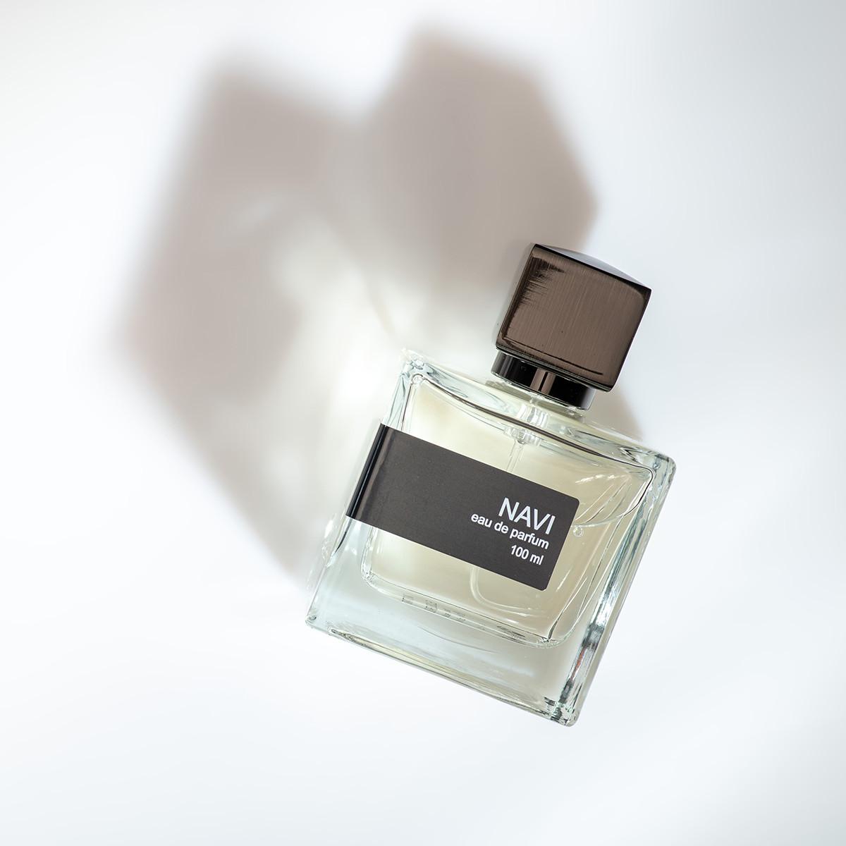 تصویر عطر ناوی اِکسترَکت