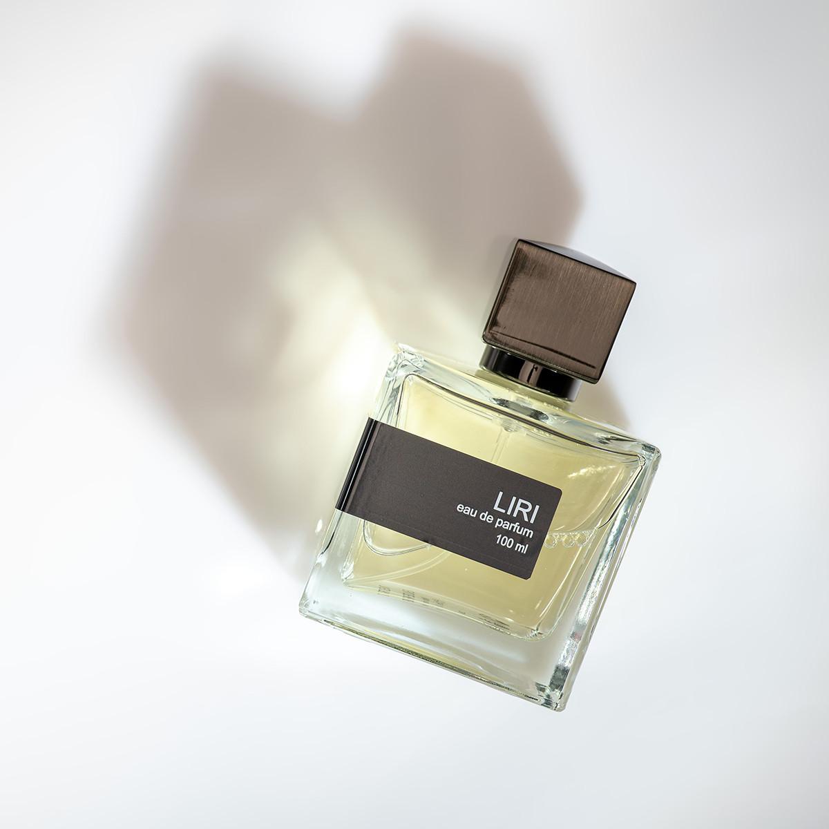 تصویر عطر لیری اِکسترَکت
