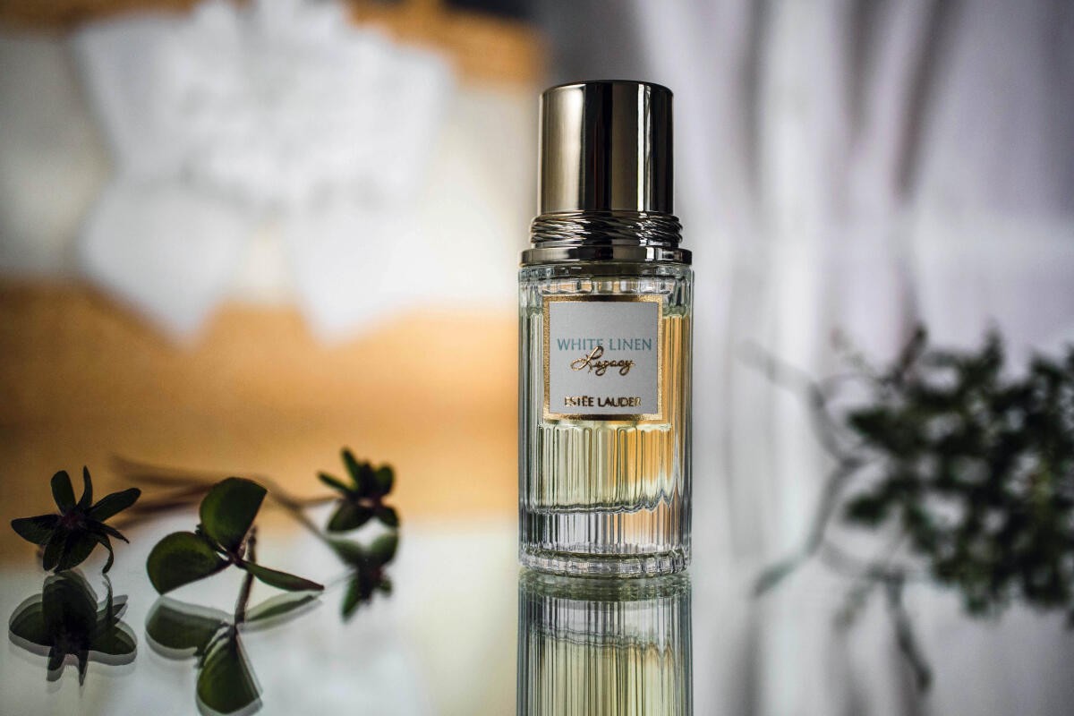 تصویر عطر وایت لینن لِگِسی استی لودر