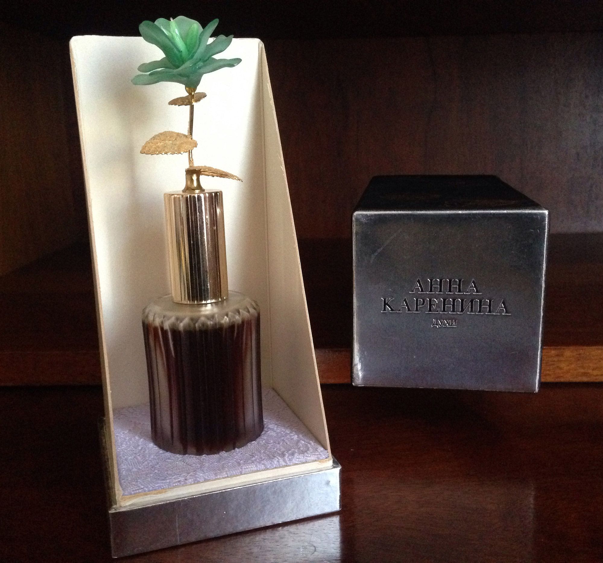 تصویر عطر آنا کارنینا نوایا زاریا (طلوع نو)