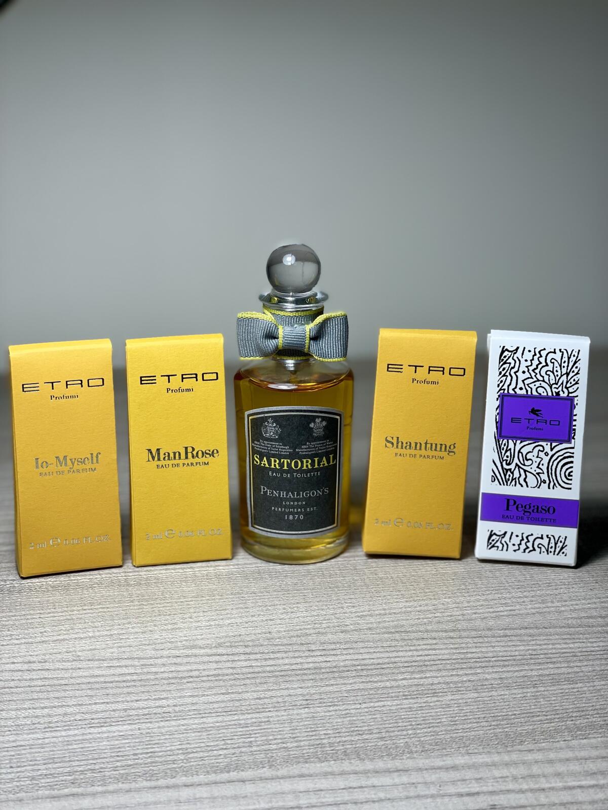 تصویر عطر من رُز اِترو