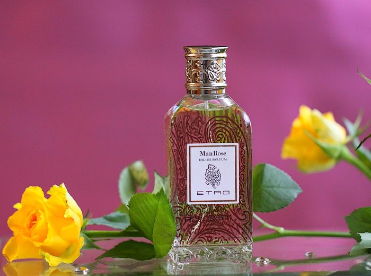 تصویر عطر من رُز اِترو