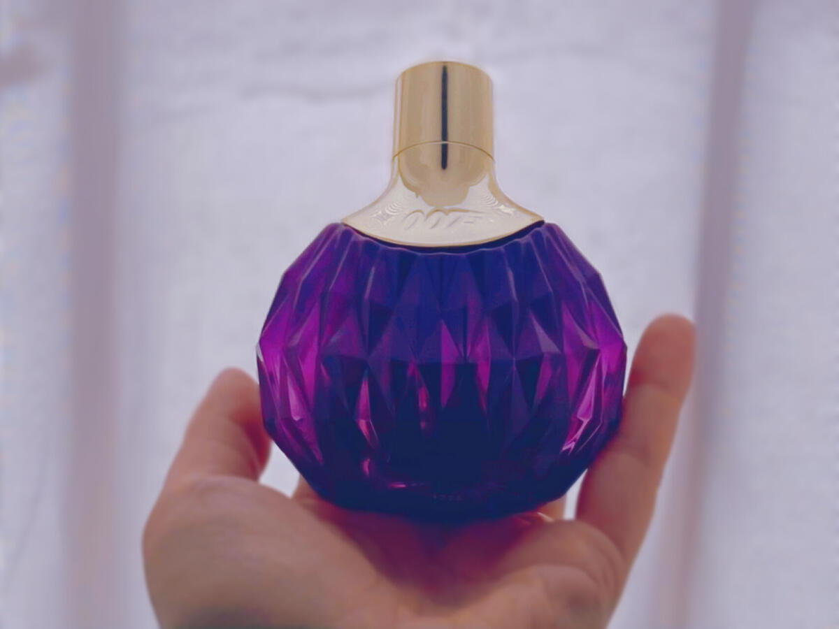 تصویر عطر جیمز باند دابل او سون فور ومن تری ایِن پرِدَکشِنز