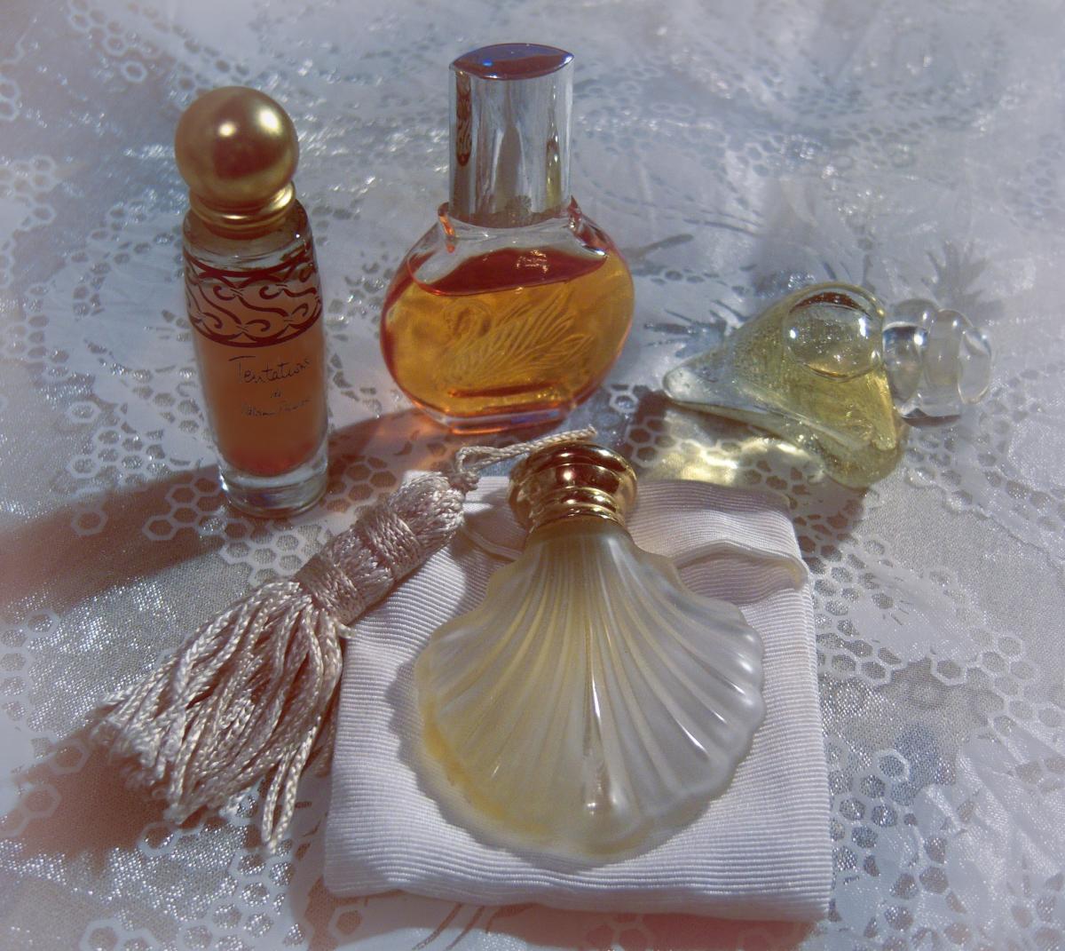 تصویر عطر وایت لینن پرفیوم استی لودر