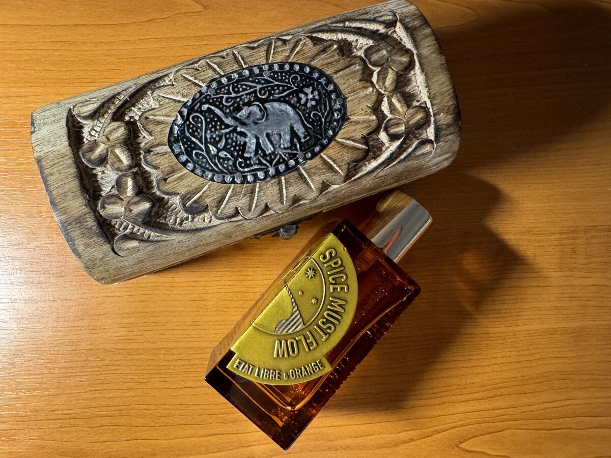 تصویر عطر سپایس ماست فلو اتا لیبر دورنج