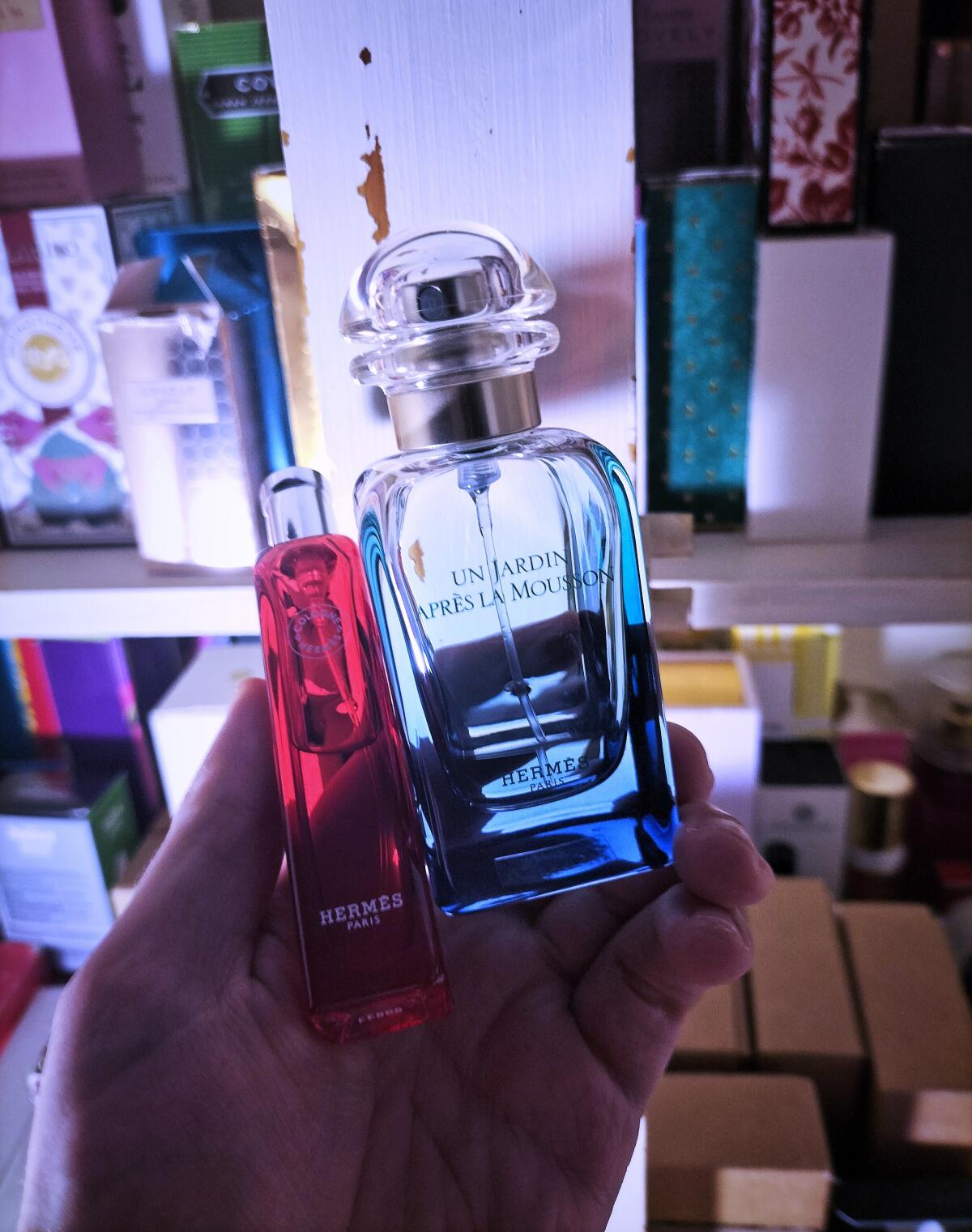 تصویر عطر اُ دو روبارب اِکارلات هرمس