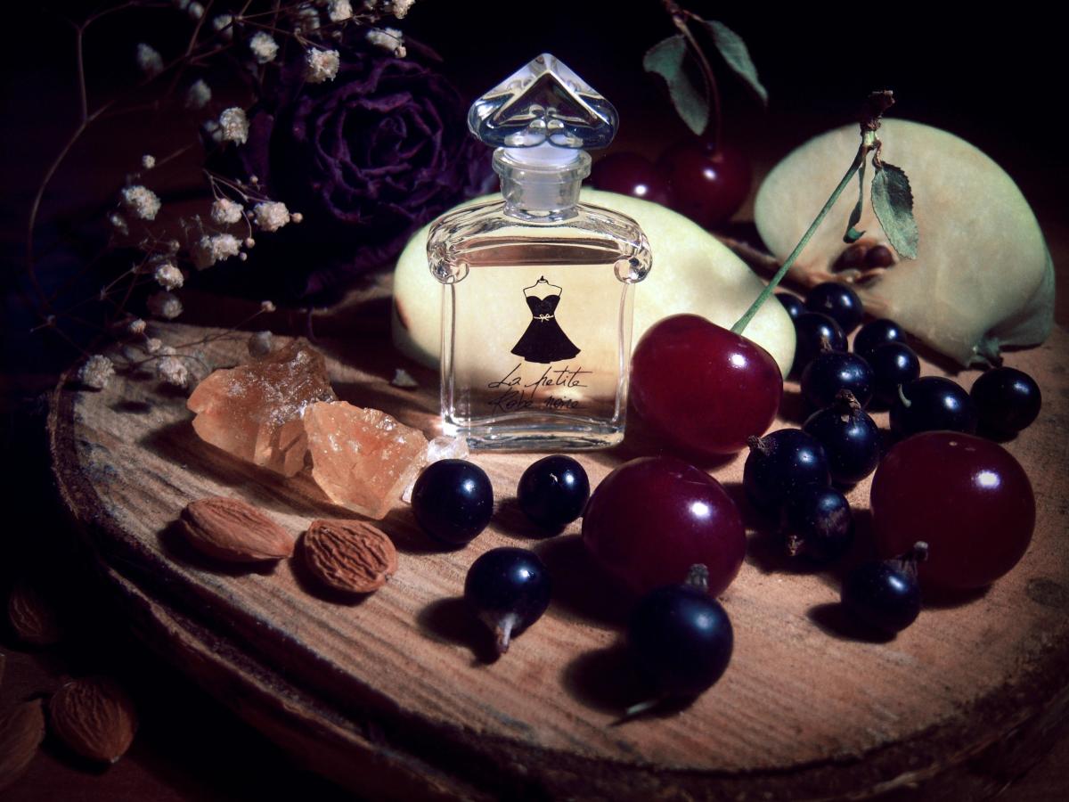تصویر عطر ل پتیت روب نوآر او دوتوالت گرلن