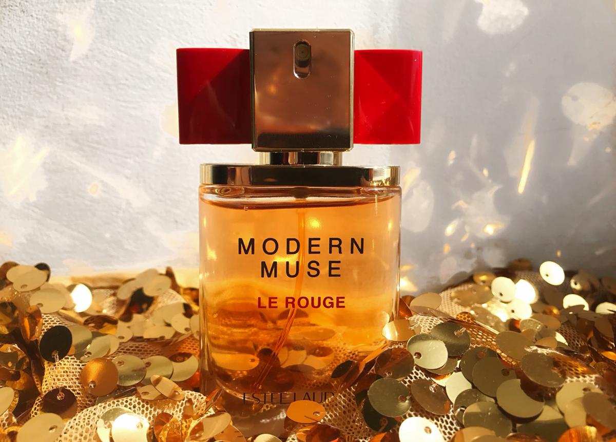 تصویر عطر مدرن میوز له رژ استی لودر
