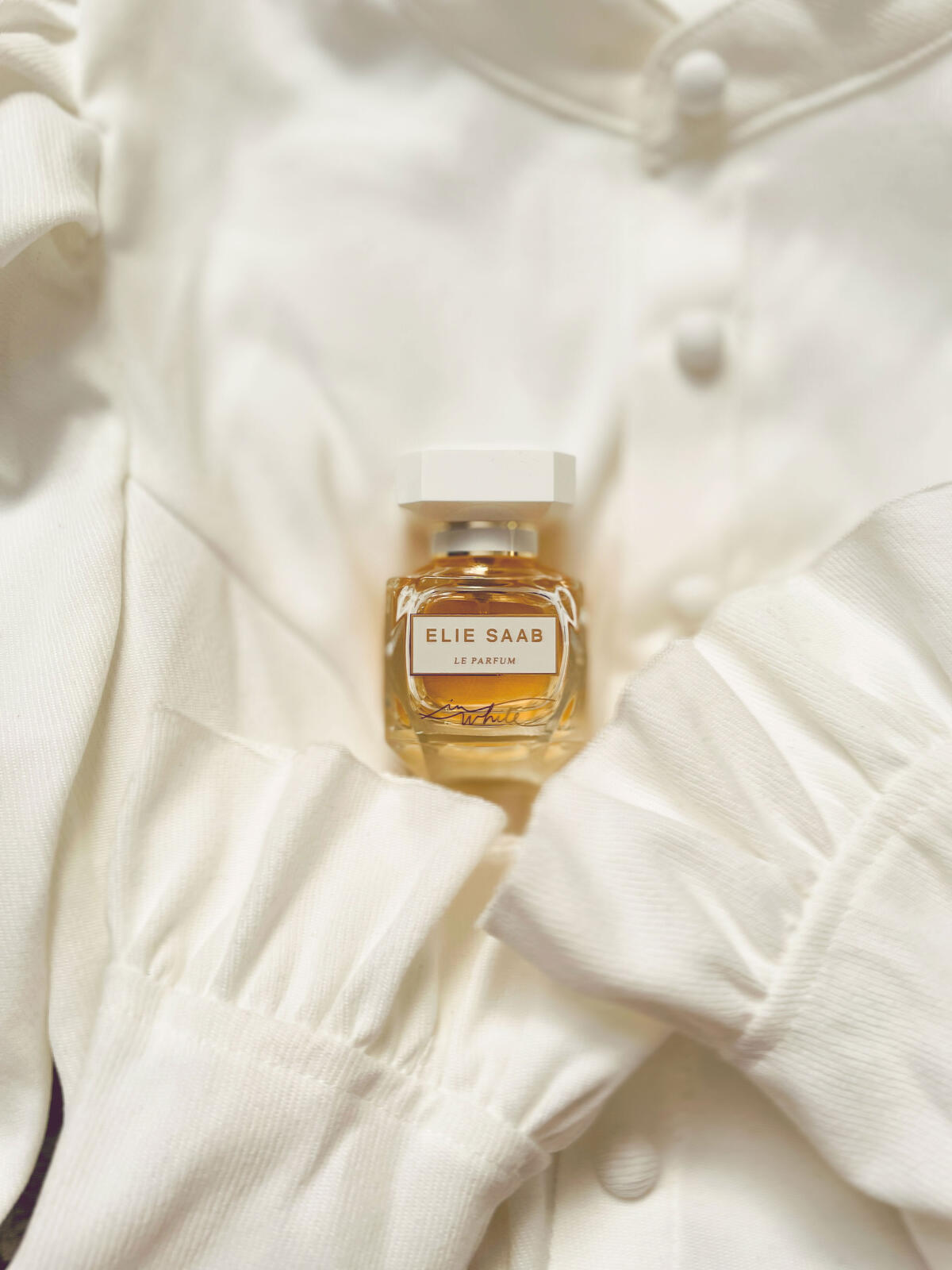 تصویر عطر له پرفیوم این وایت الی صعب