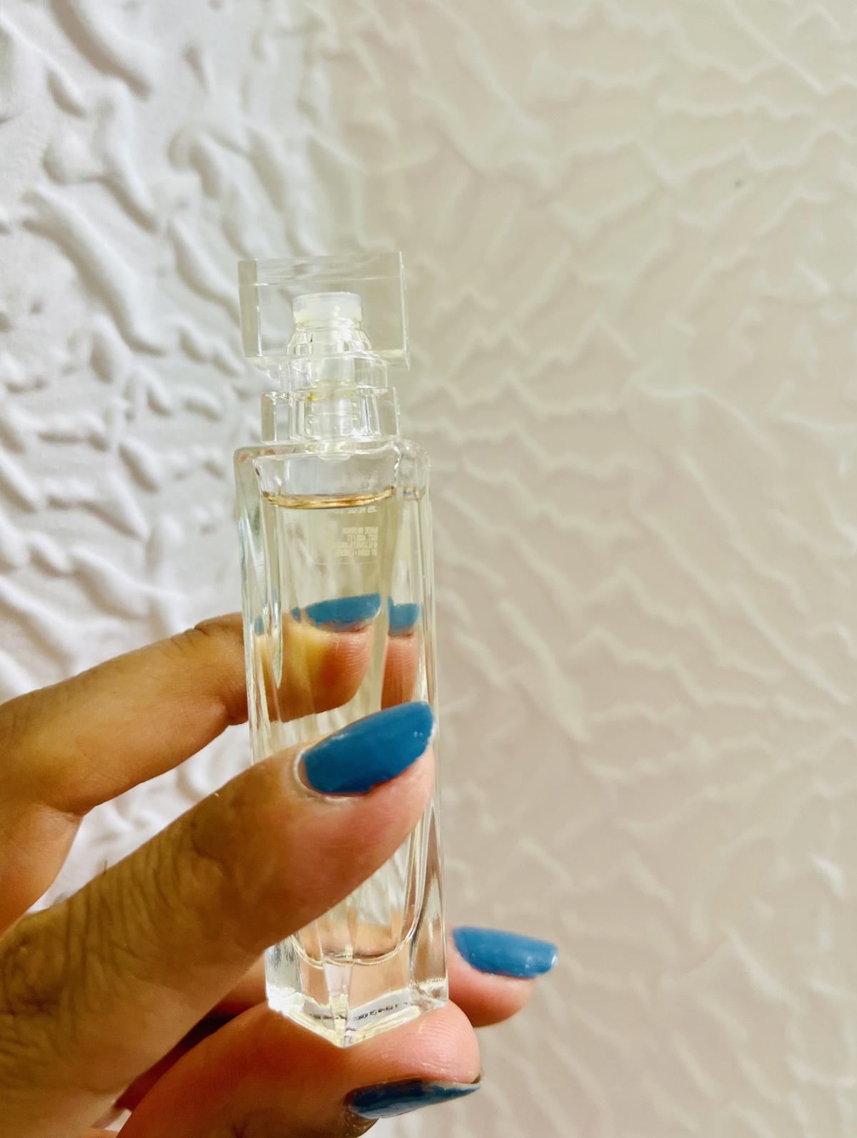 تصویر عطر مای فیفت اونیو الیزابت آردن