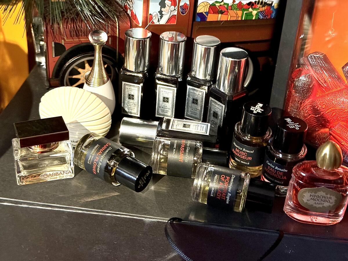 تصویر عطر کارنال فلاور فردریک مال