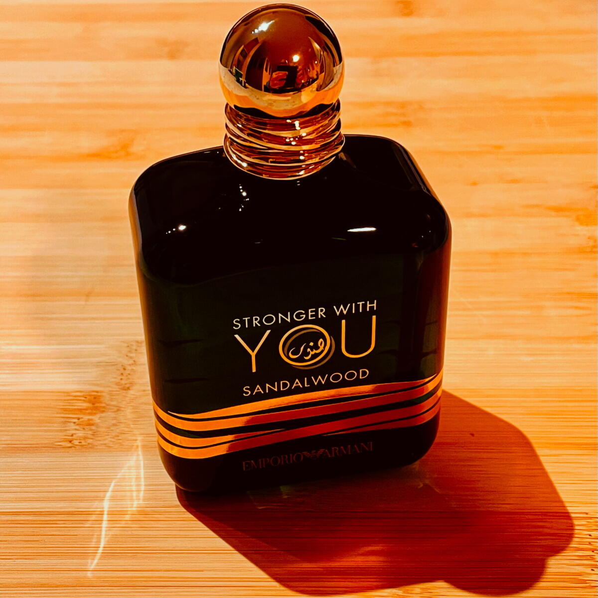 تصویر عطر استرانگر ویت یو سَندَل‌وود جورجیو آرمانی