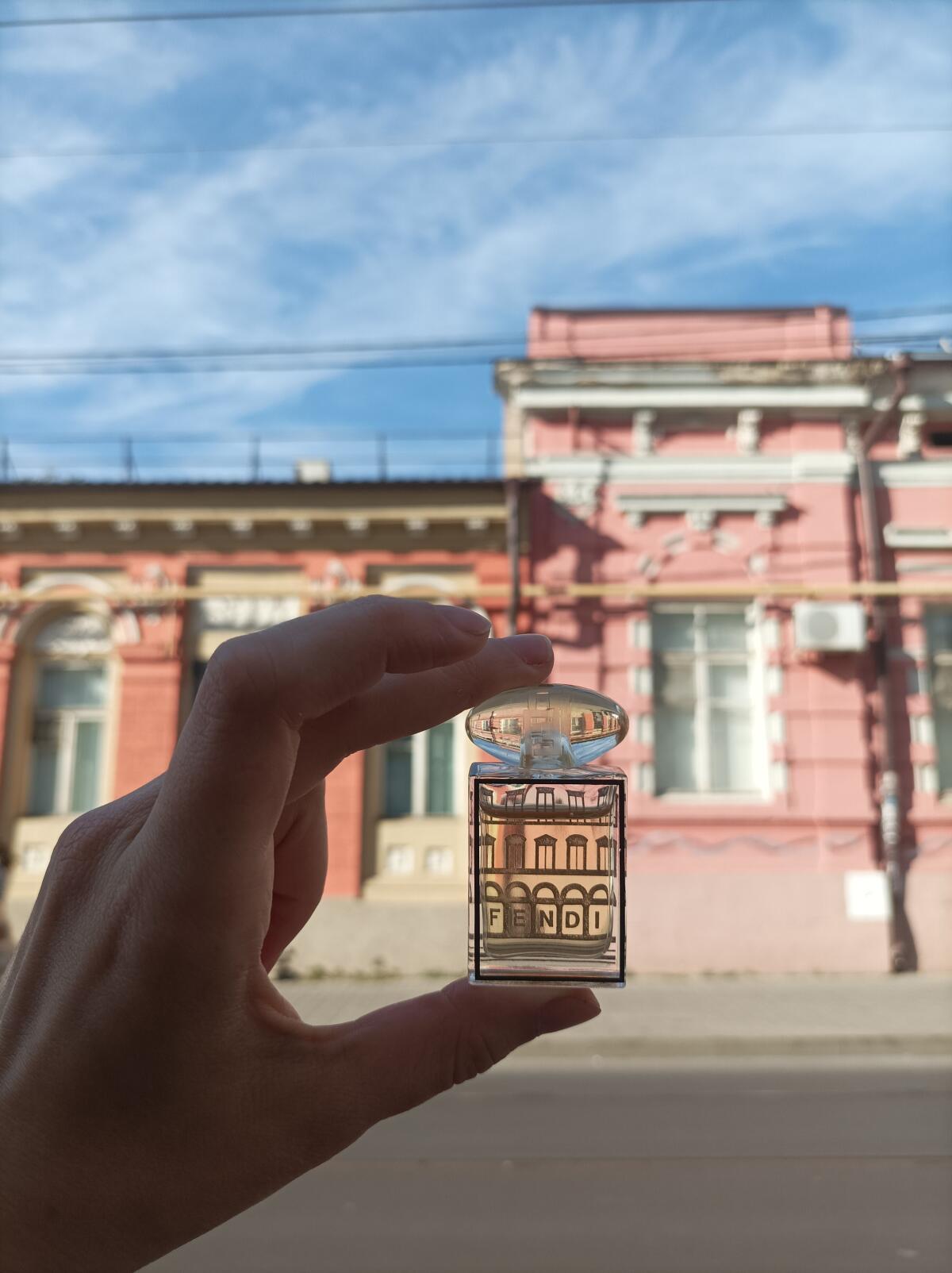 تصویر عطر پالازو فندی