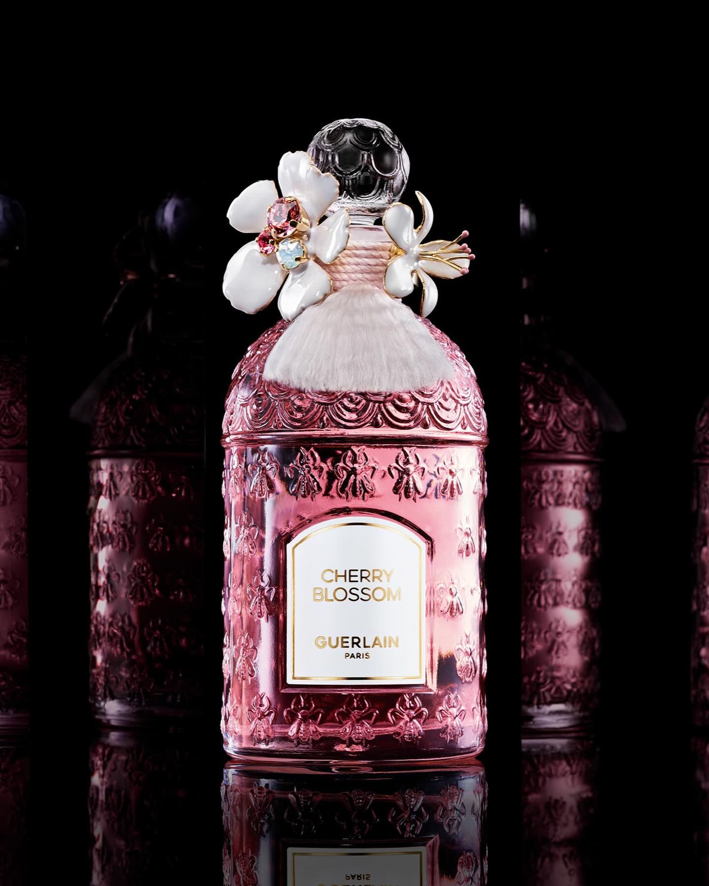 تصویر عطر چری بلوسام میلیسیم ۲۰۲۴ گرلن