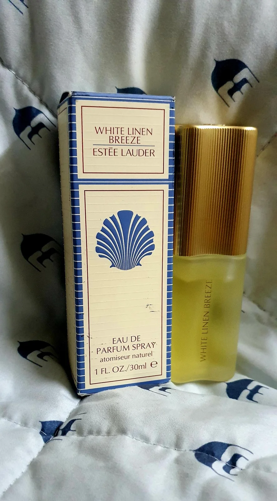 تصویر عطر وایت لینن بریز استی لودر