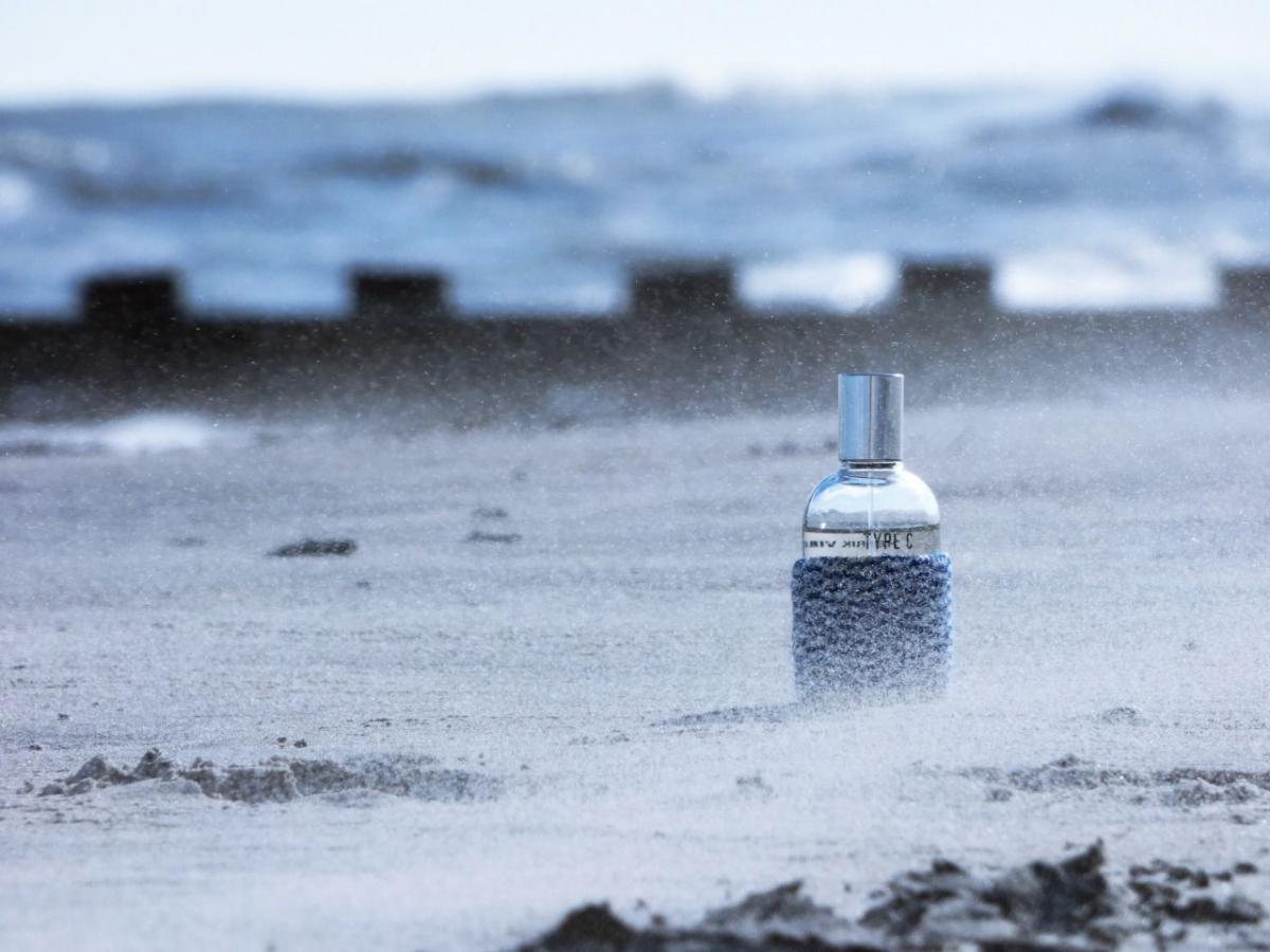 تصویر عطر تایپ سی هِنریک ویبسکوو