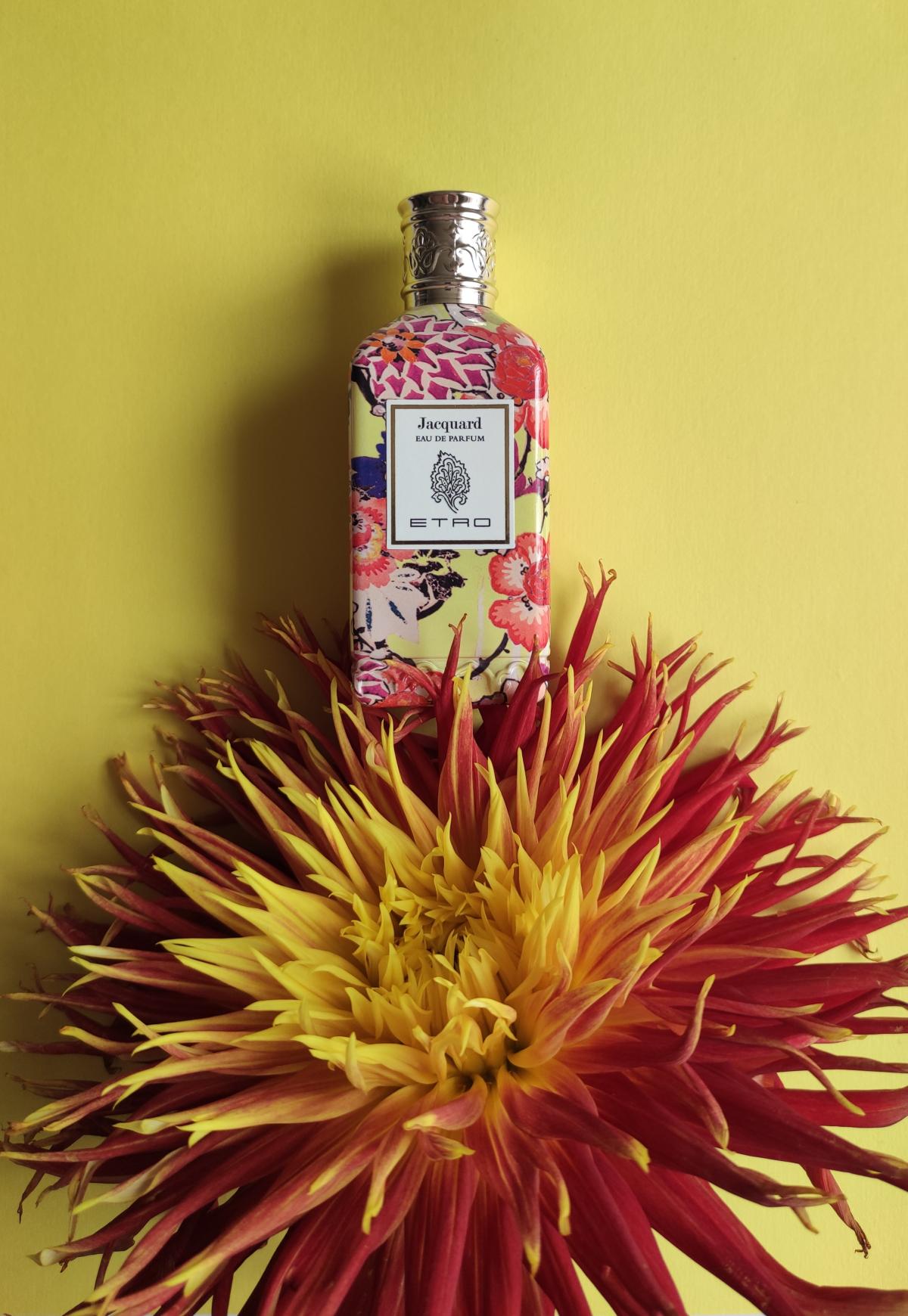 تصویر عطر ژاکارد اِترو