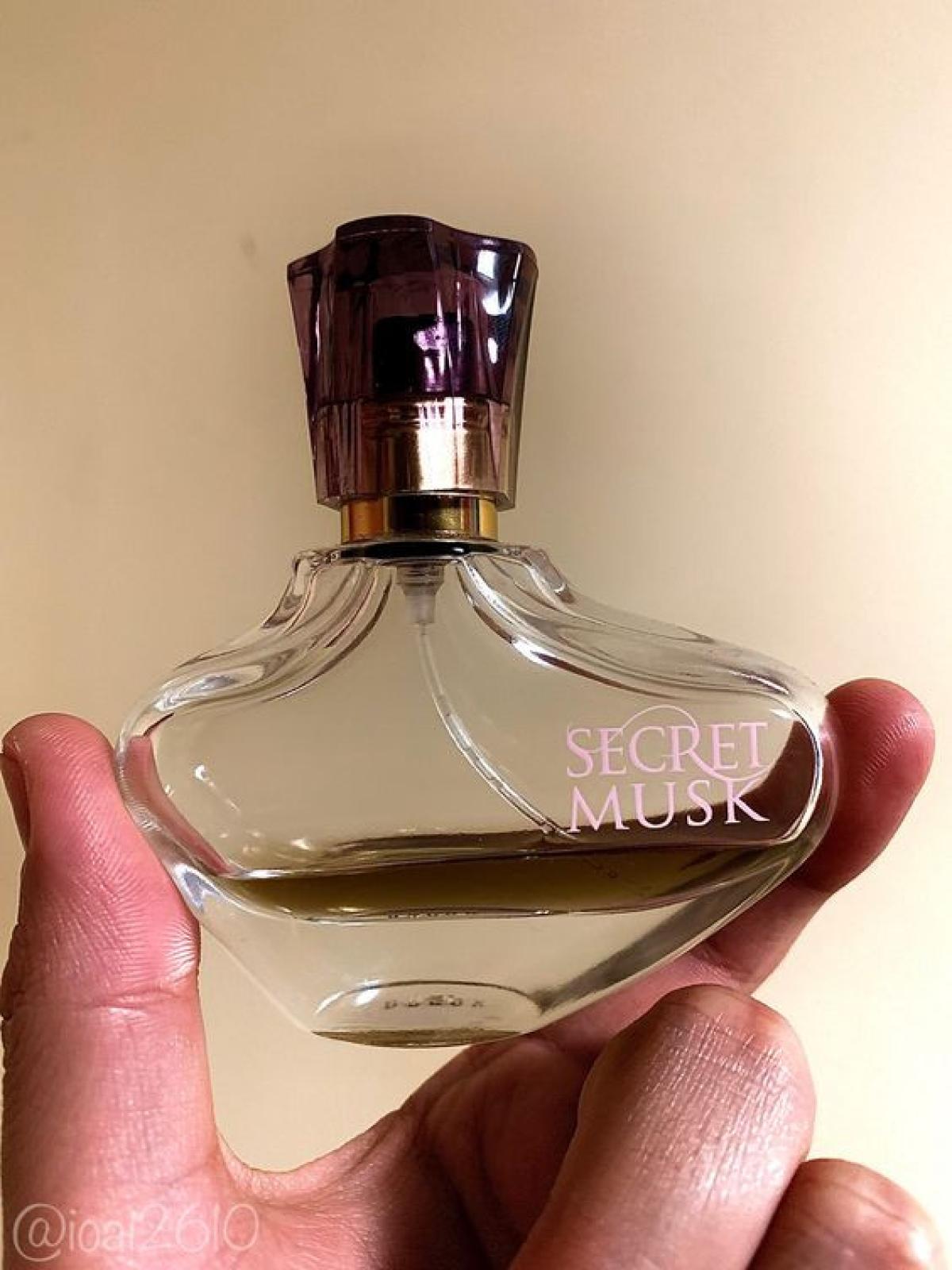 تصویر عطر سیکرت ماسک اِسیکا