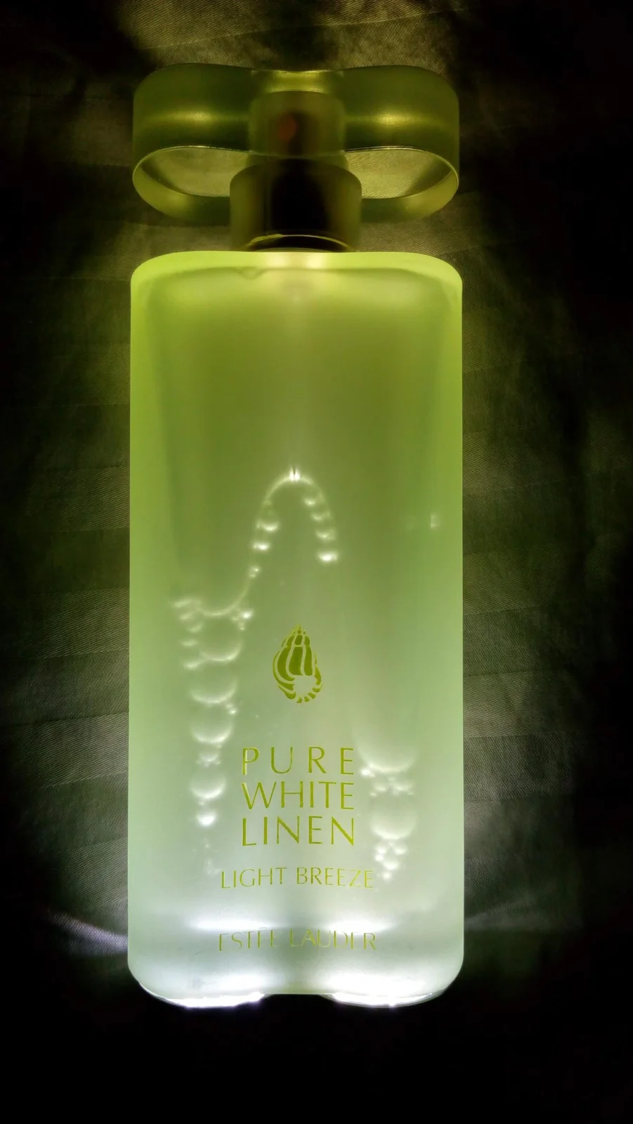 تصویر عطر پیور وایت لینن لایت بریز استی لودر