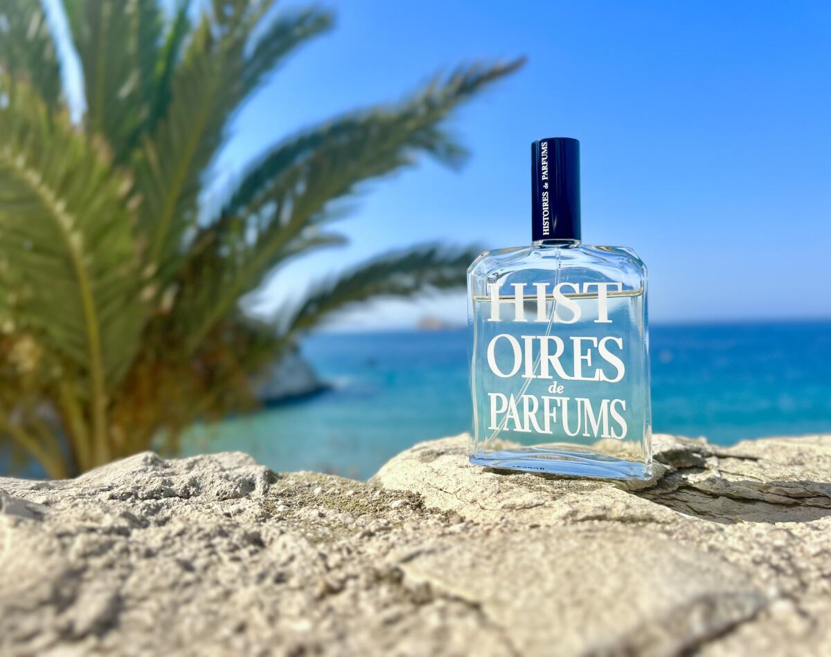 تصویر عطر هجده بیست و هشت هیستوار دو پرفیومز