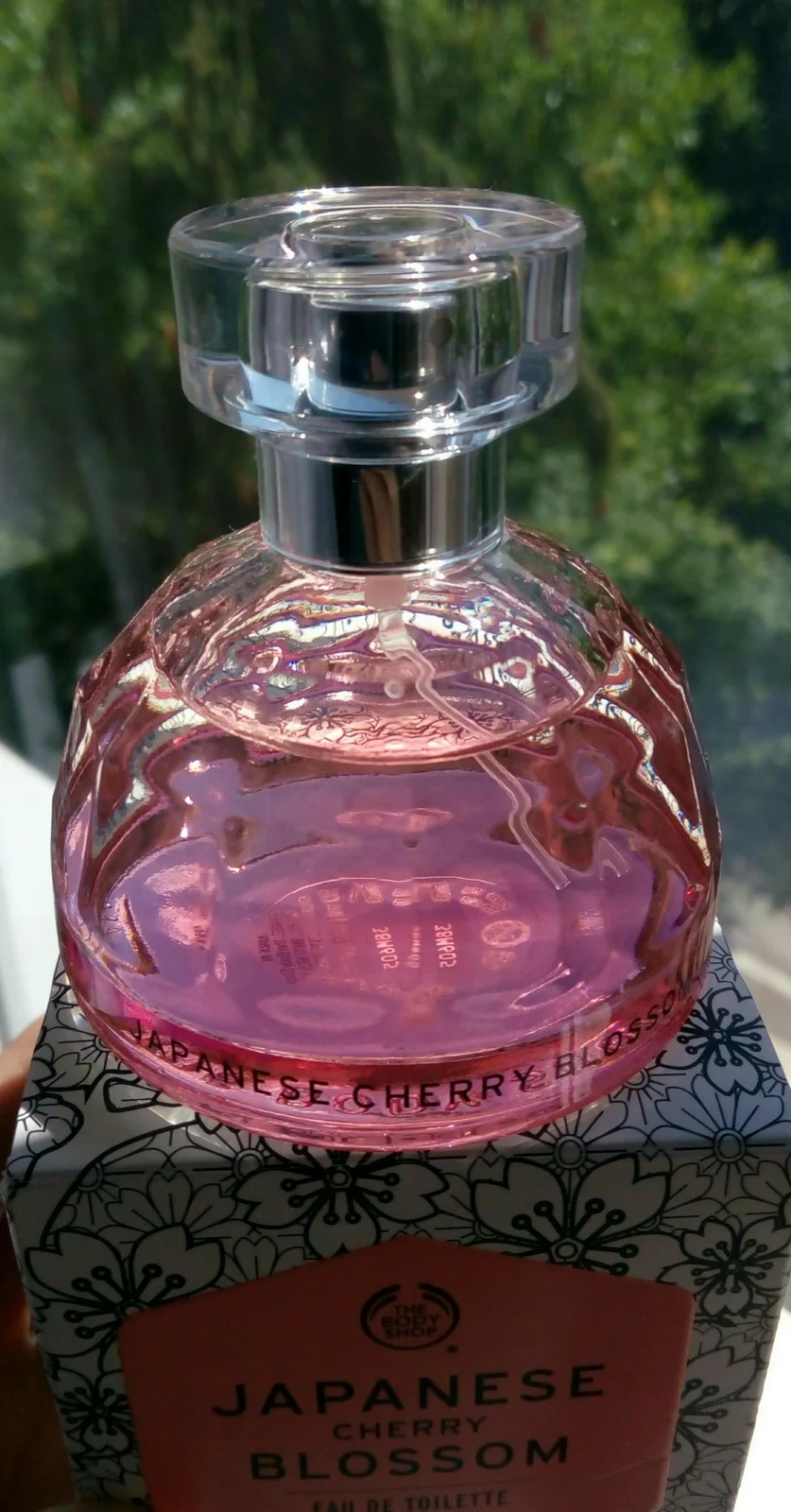 تصویر عطر ژاپنی چری بلوسم بادی شاپ