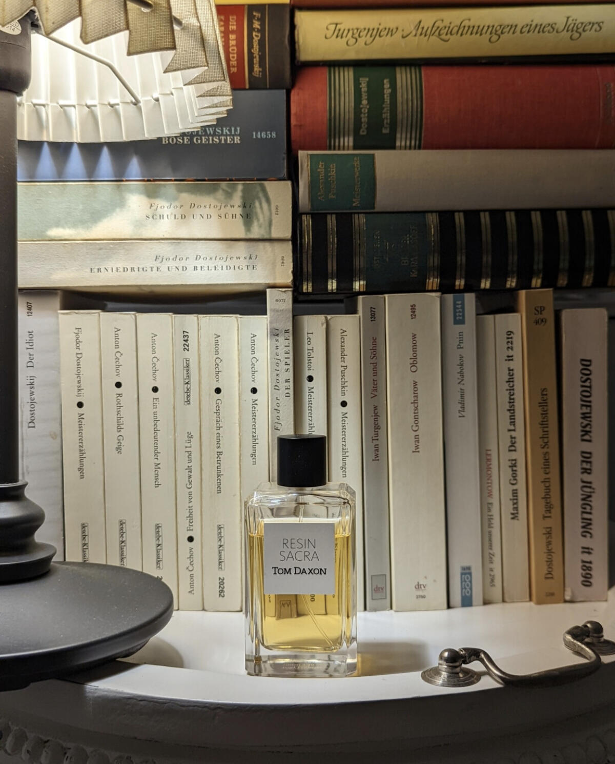 تصویر عطر رزین سکرا تام داکسون