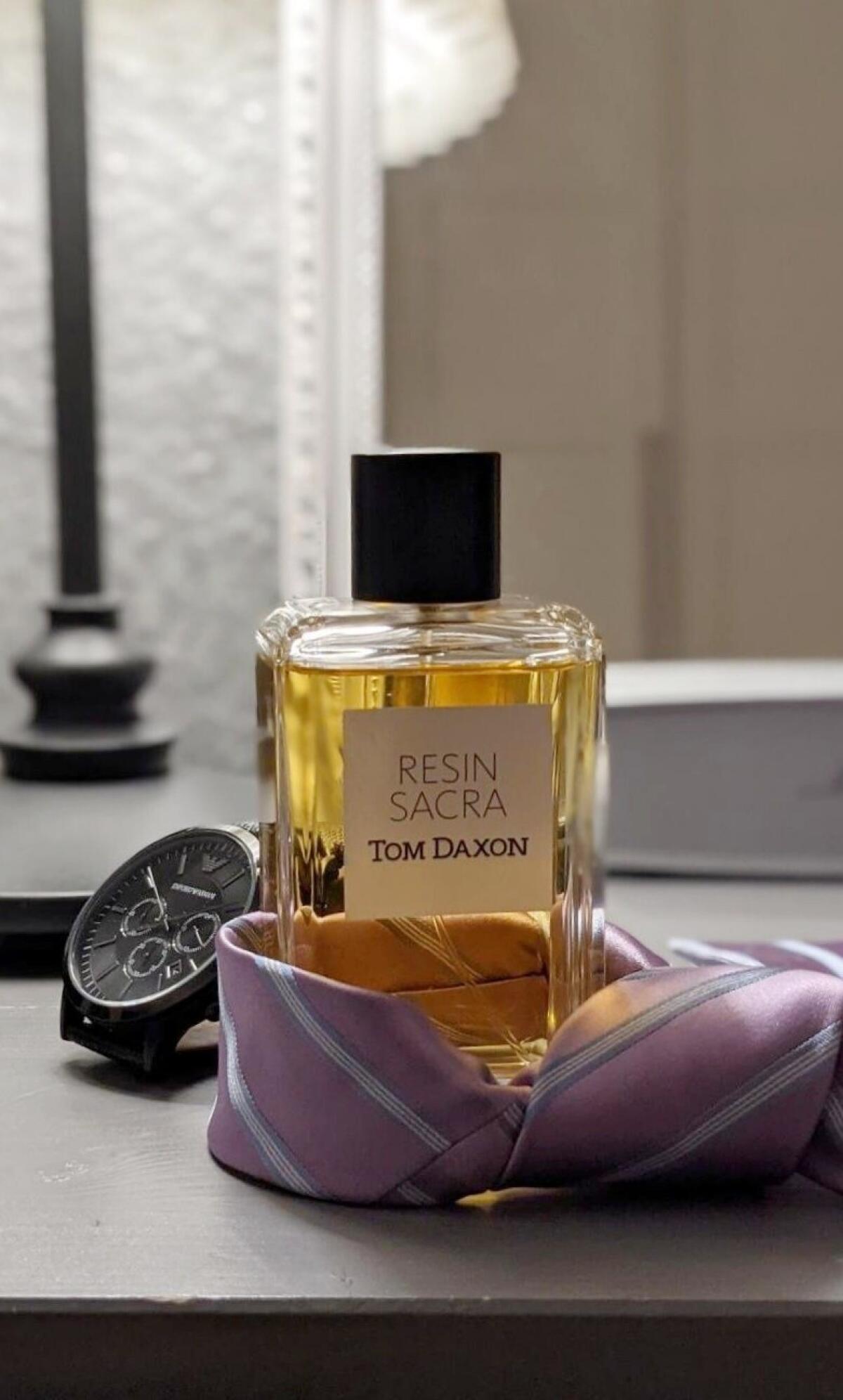 تصویر عطر رزین سکرا تام داکسون