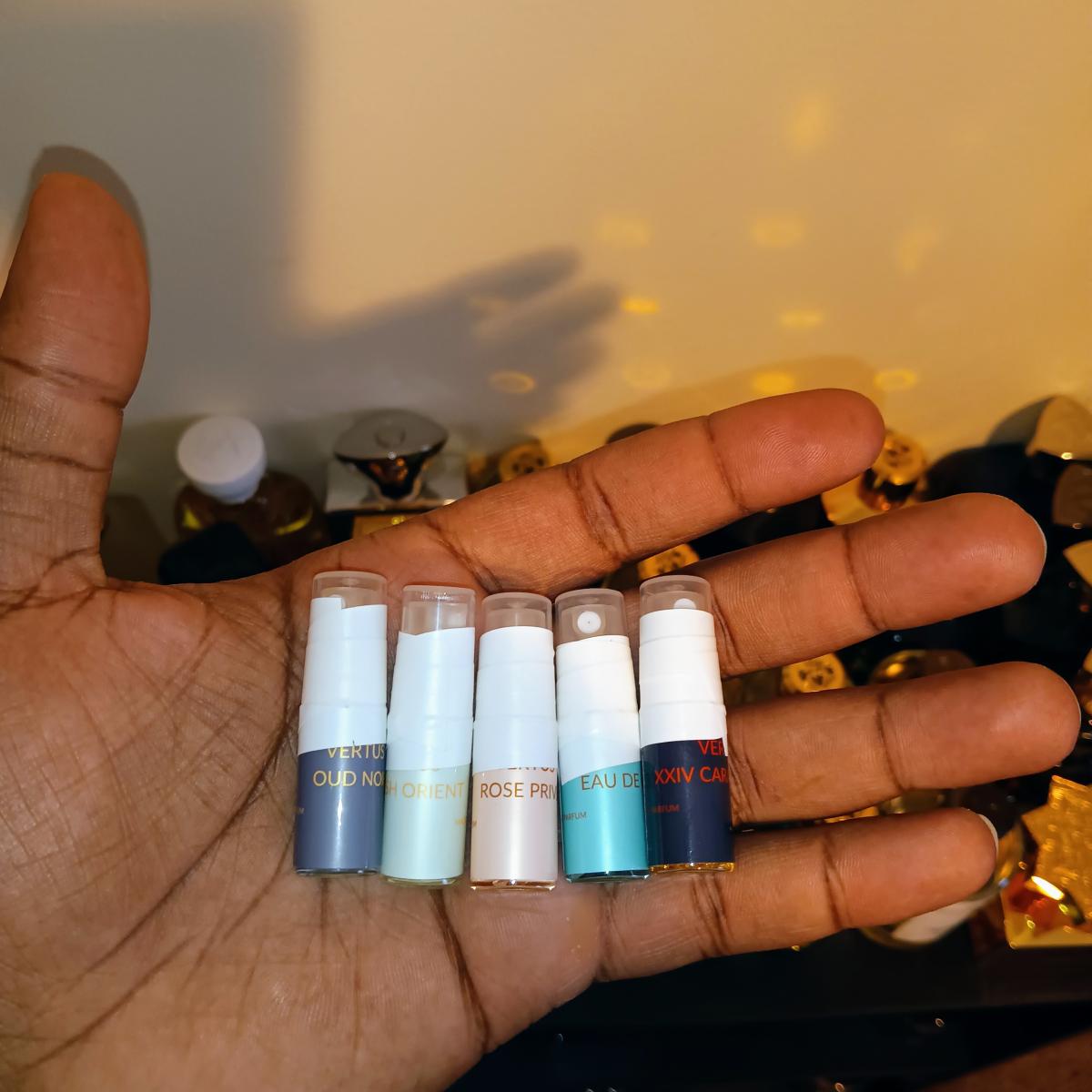 تصویر عطر بیست و چهار عیار طلا ورتوس