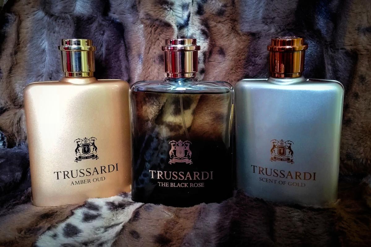 تصویر عطر د بلک رز تروساردی
