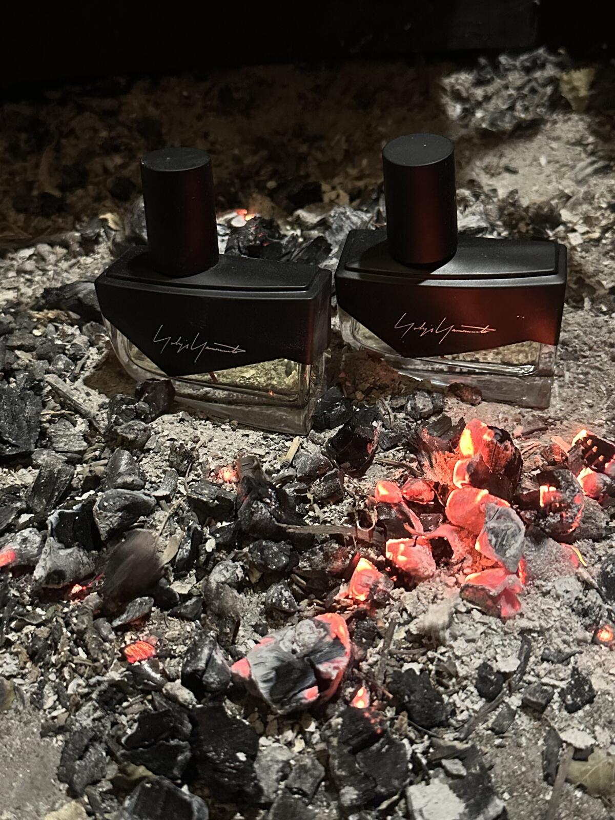 تصویر عطر آیم نات گوینگ تو دیستورب یو هوم یوجی یاماموتو