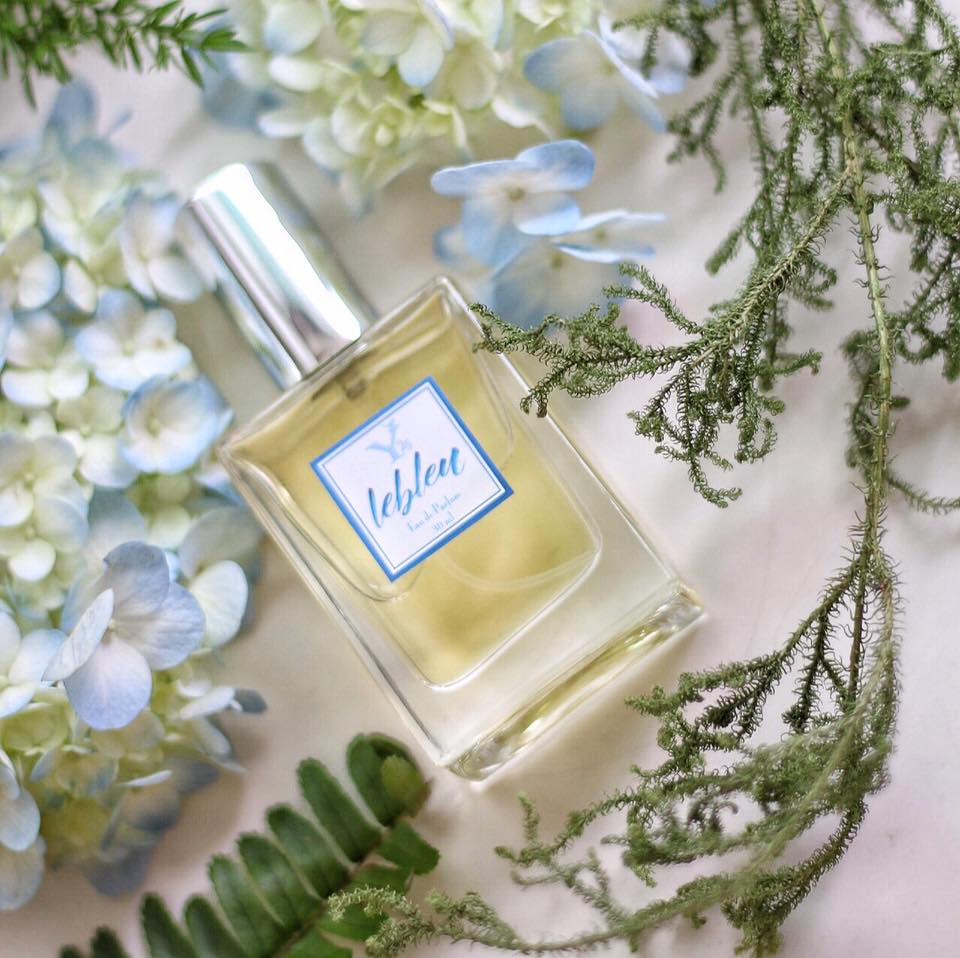 تصویر عطر ل بلو وای ۲۵