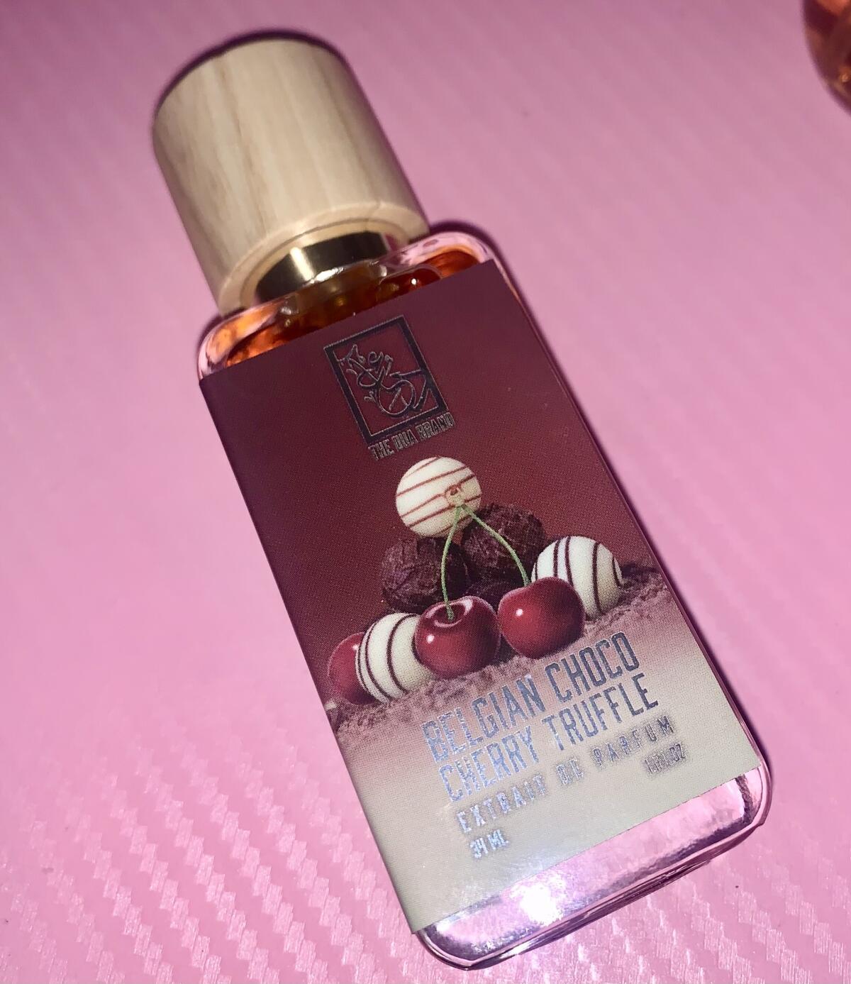 تصویر عطر بلژین چاکو چری ترافل دوآ برند