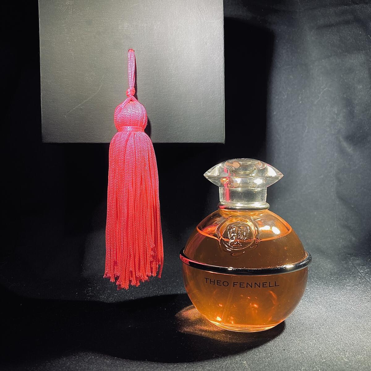 تصویر عطر تئو فنل سنت تیو فِنِل