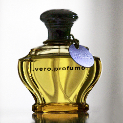 تصویر عطر روبج اکستریت دی پارفوم ورو پروفومو