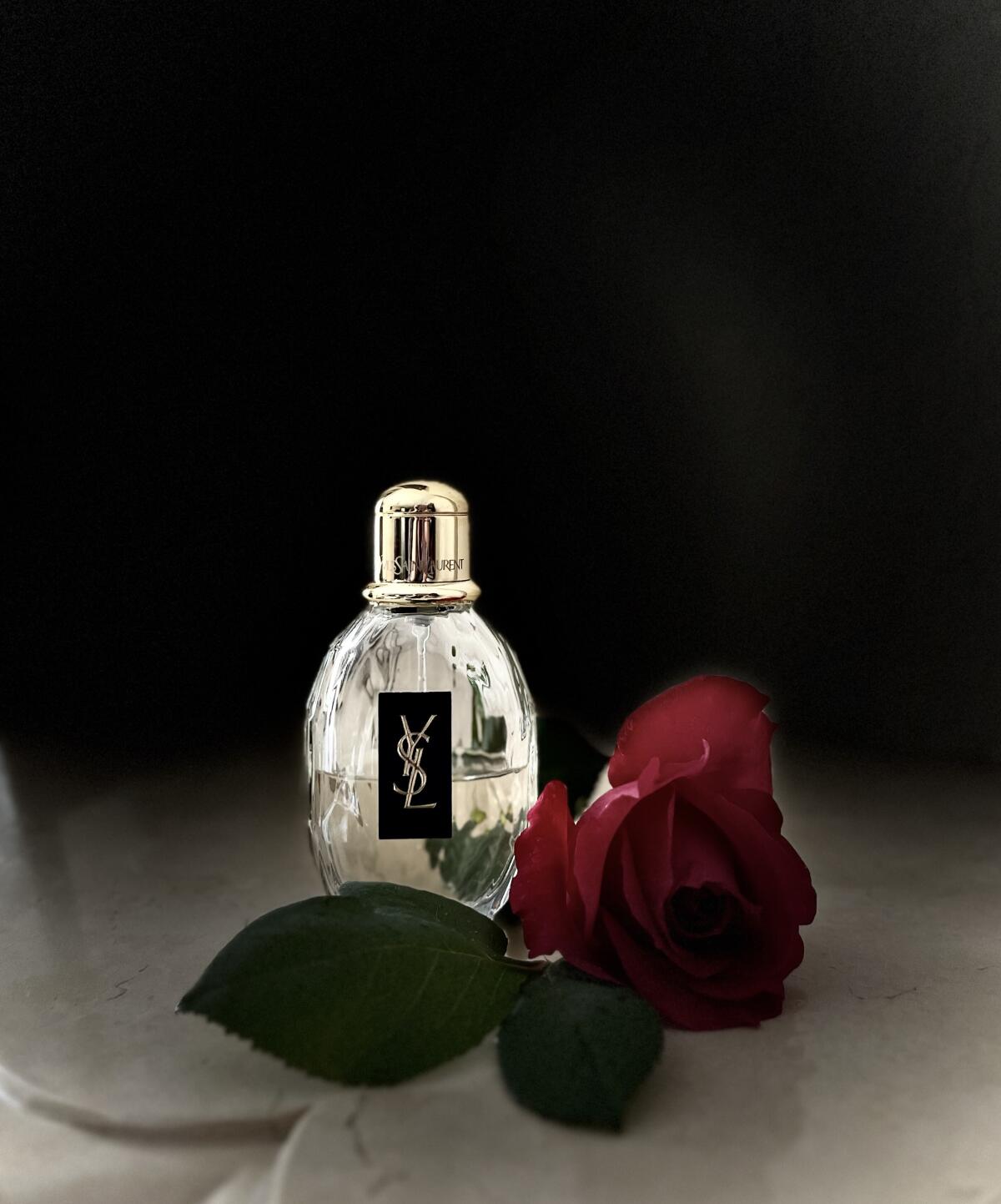 تصویر عطر پاریسیِن ایو سن لوران
