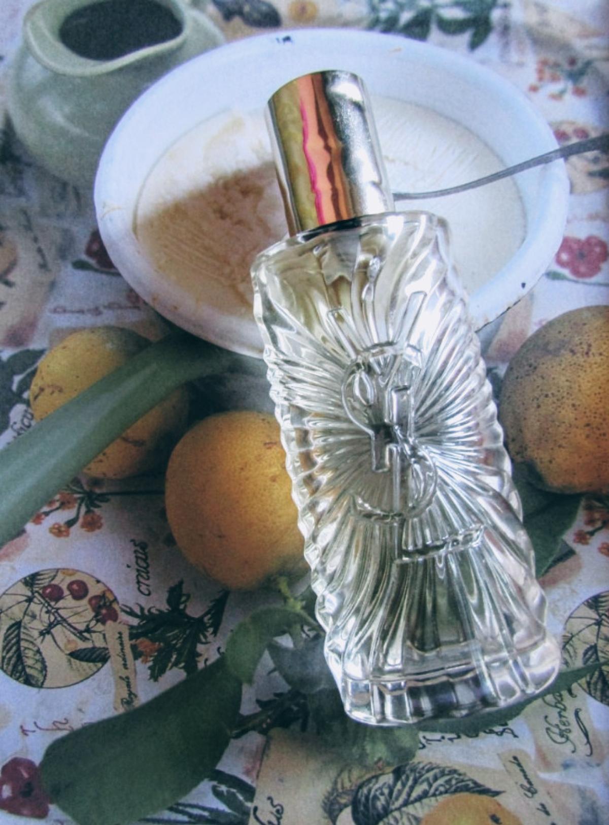 تصویر عطر ساهاریَن ایو سن لوران