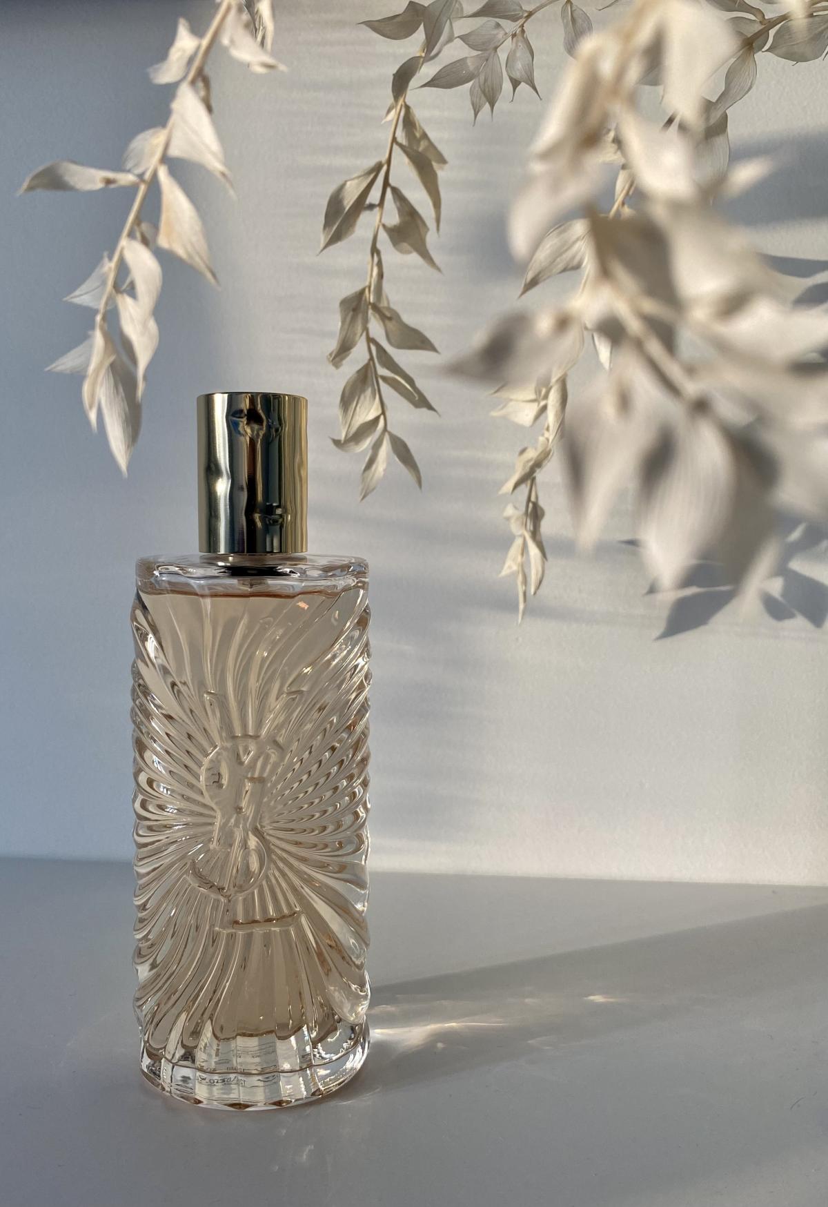 تصویر عطر ساهاریَن ایو سن لوران