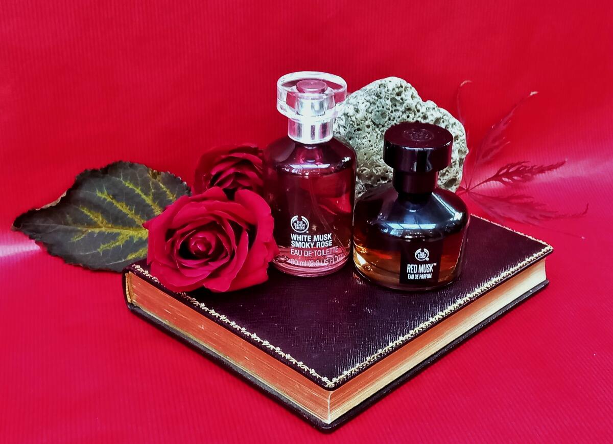تصویر عطر وایت ماسک اسموکی رز بادی شاپ