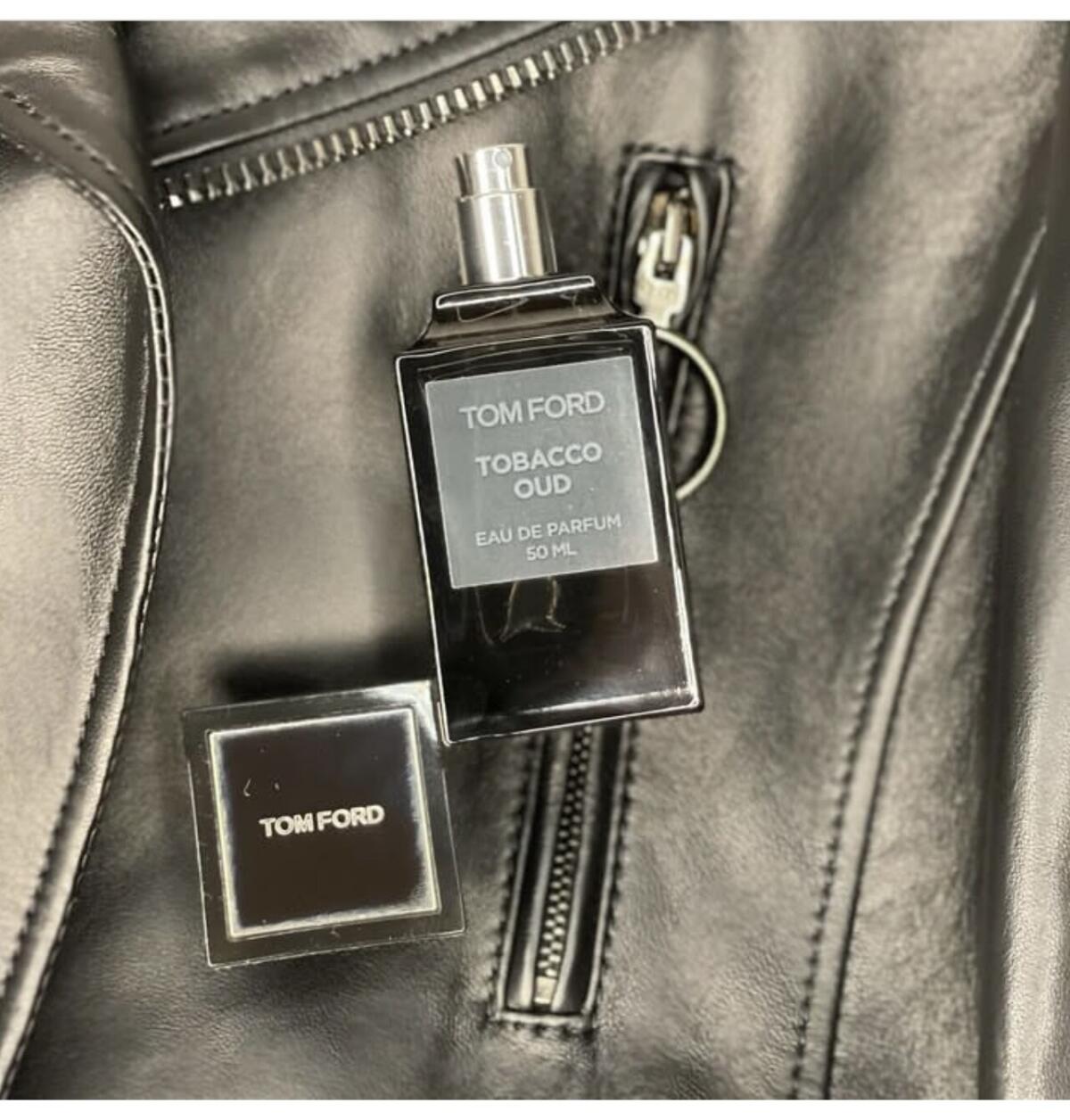 تصویر عطر تُبَکو عود تام فورد