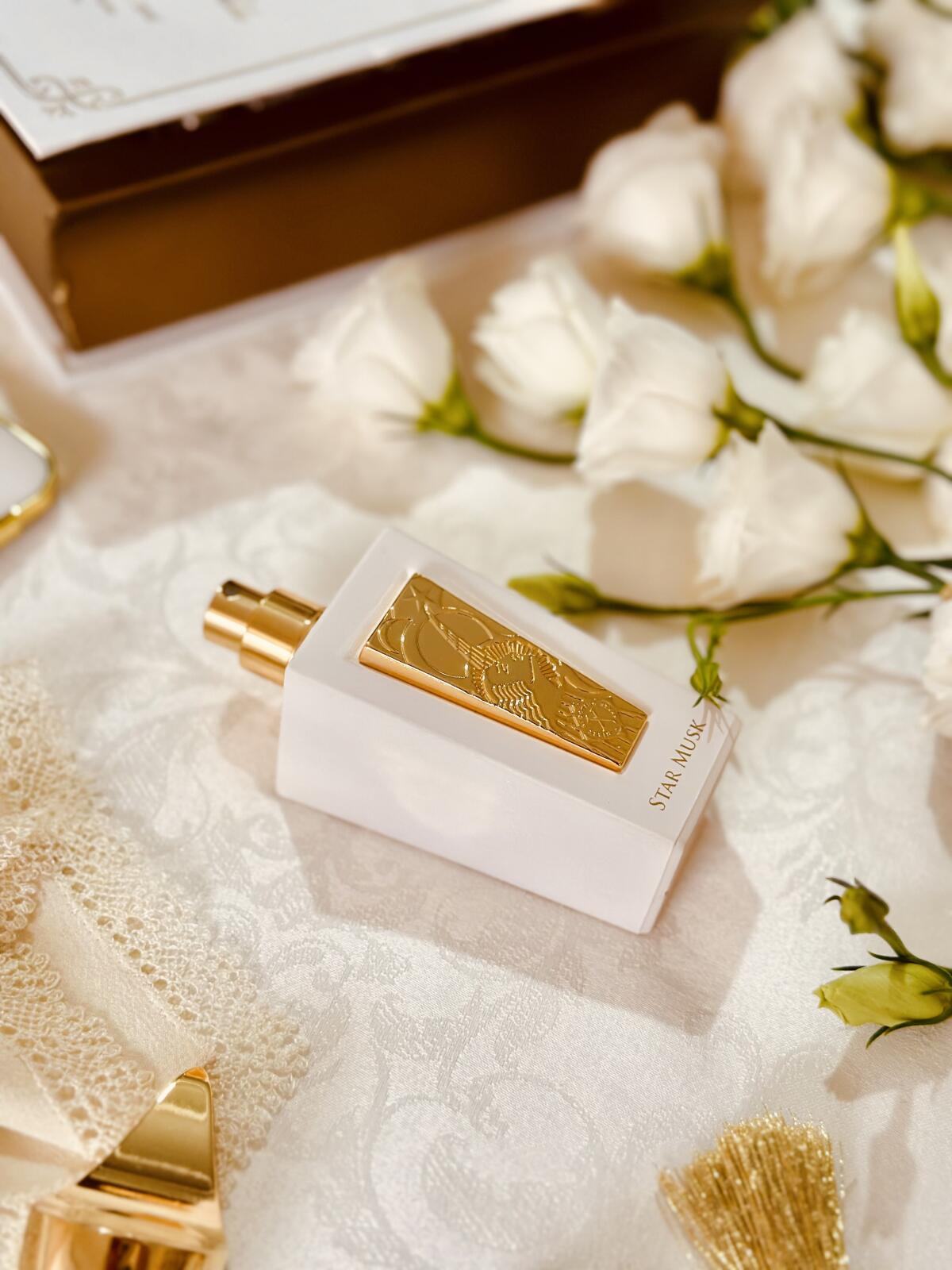 تصویر عطر استار ماسک زرجوف