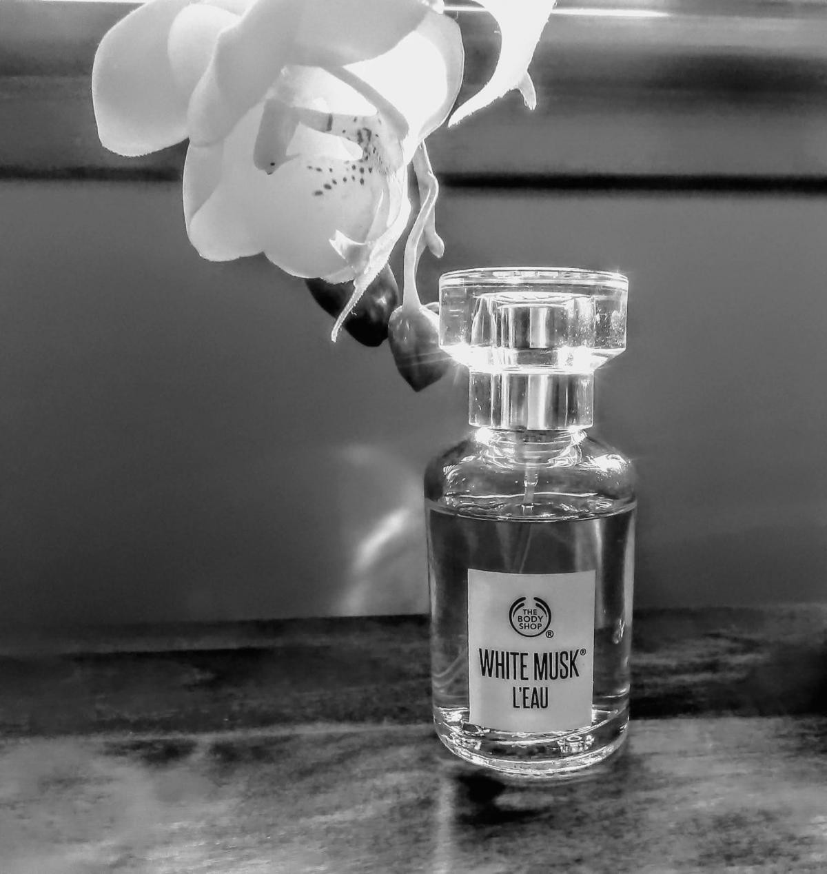 تصویر عطر وایت ماسک لئو بادی شاپ
